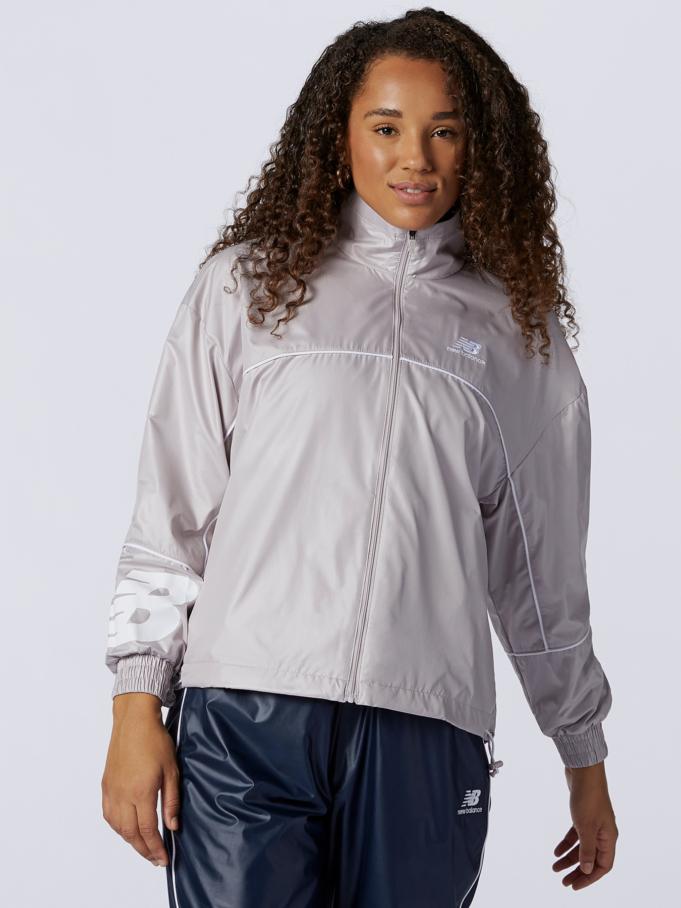 Вітровка New Balance Athletics модель WJ11502LWD Фото