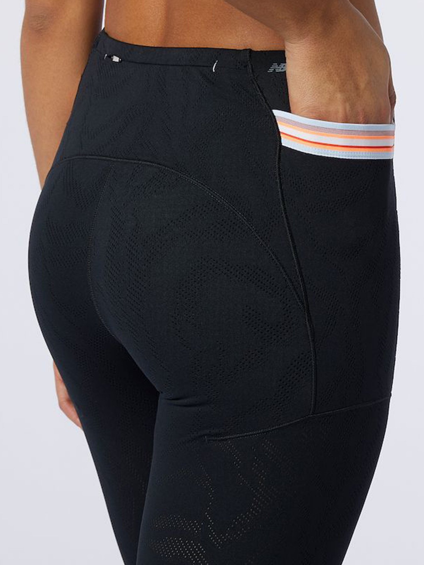 Легінси New Balance Q Speed модель WP11280BK Фото