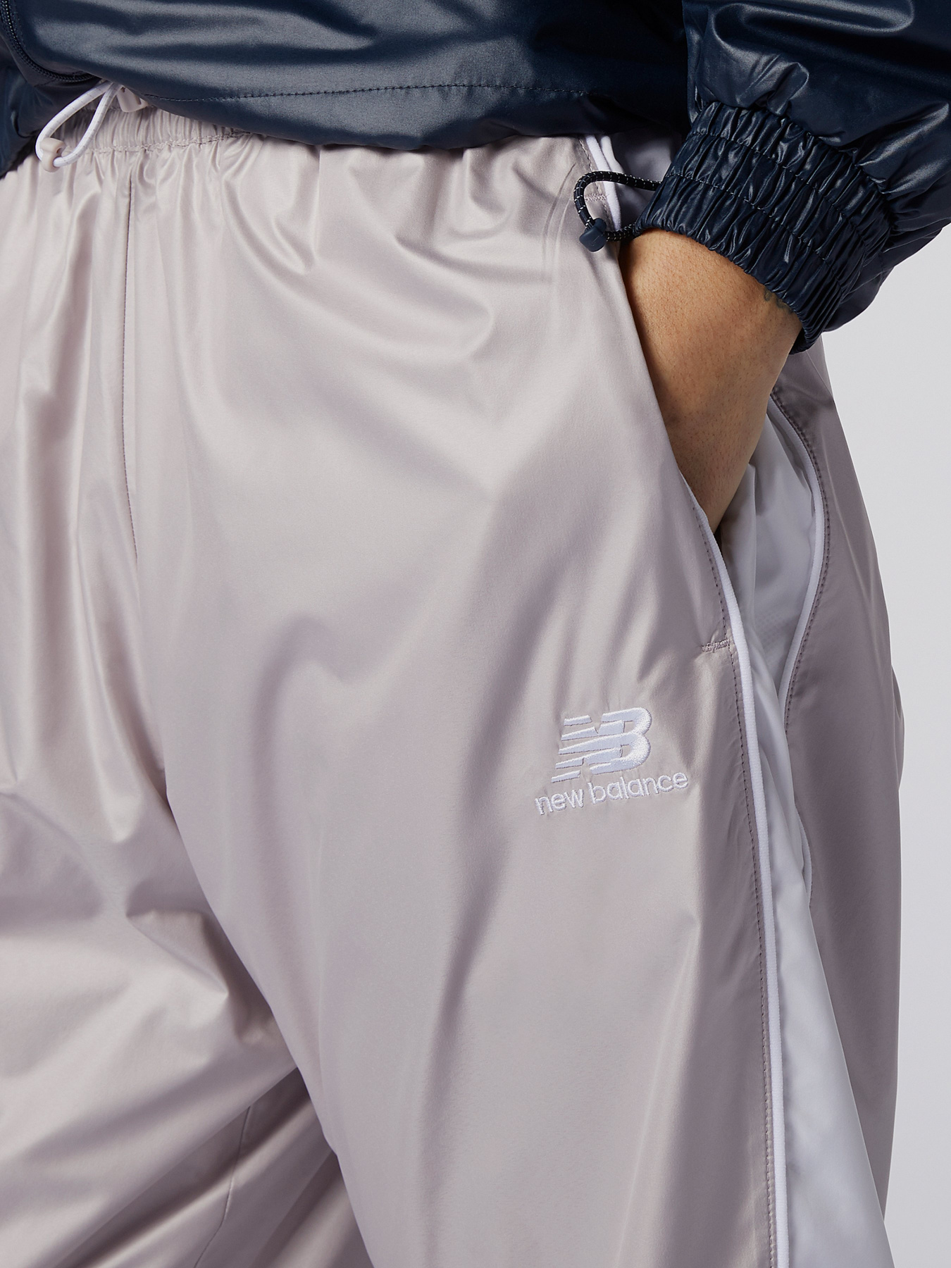 Штаны спортивные New Balance Athletics модель WP11505LWD Фото