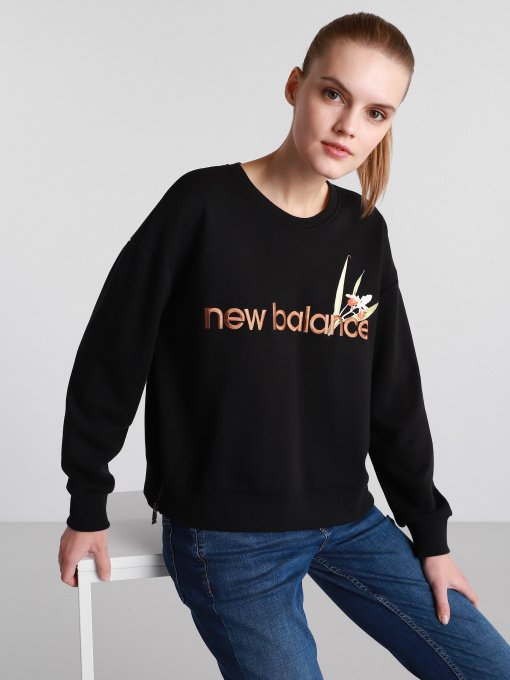 Свитшот New Balance Essentials Botanical Crew модель WT11510BK Фото