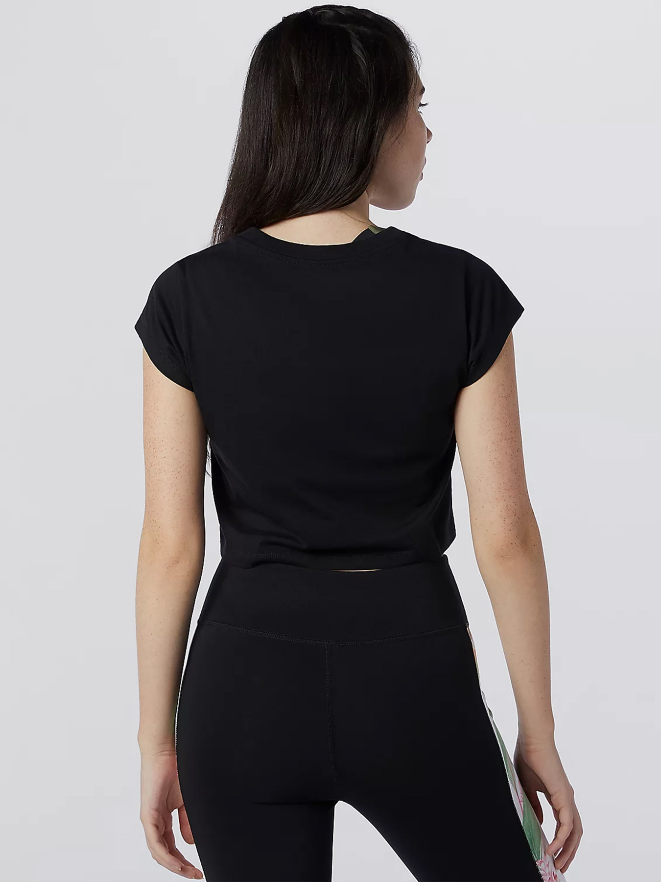 Футболки и поло New Balance Essentials Botanical модель WT11511BK Фото