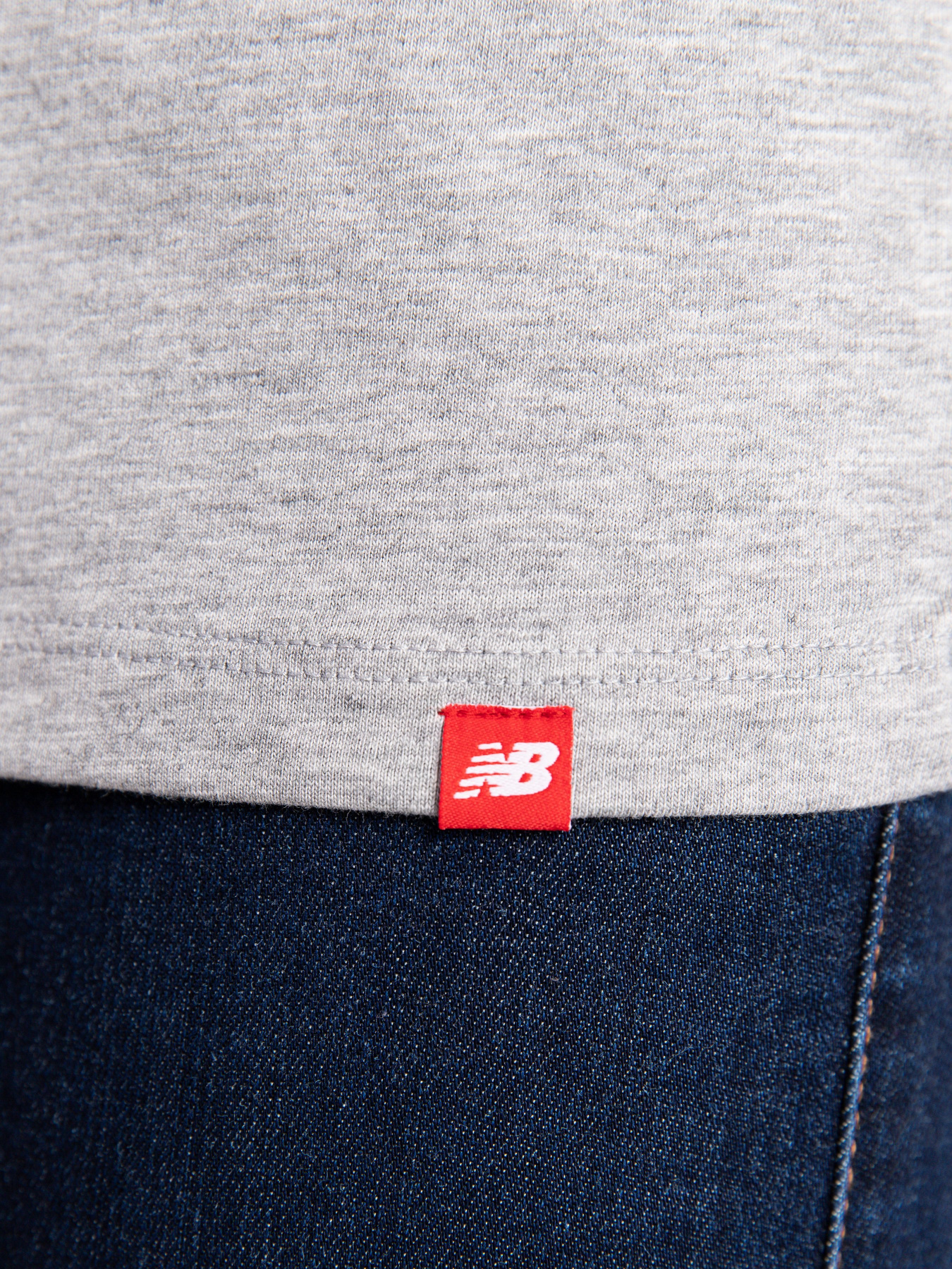 Футболка New Balance Essentials Slacked Logo модель WT91546AG Фото