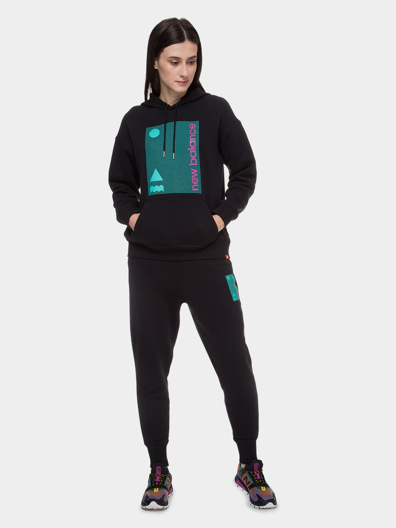 Штаны спортивные New Balance Essentials Terrain модель WP03519BK Фото