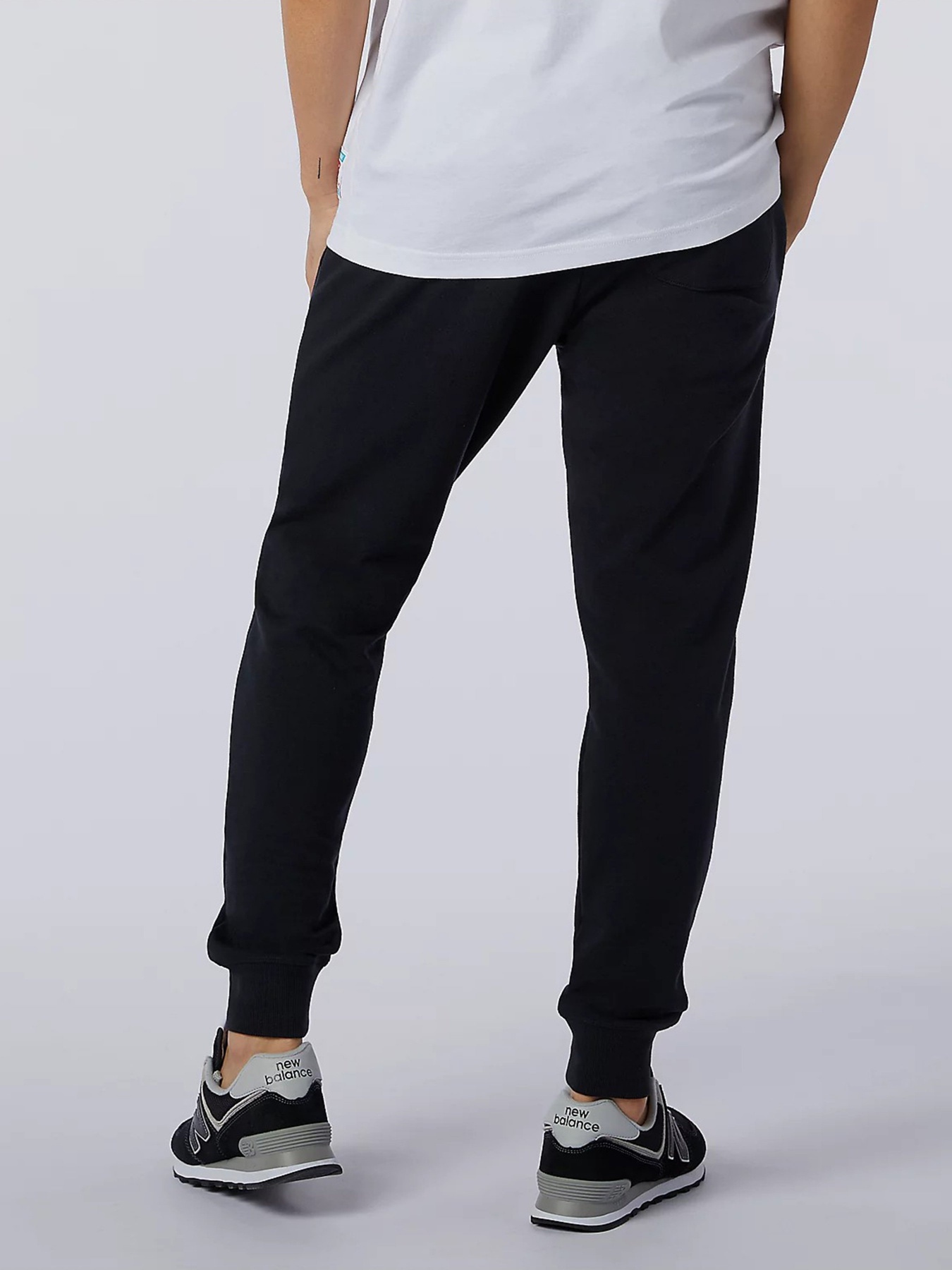 Штаны спортивные New Balance Essential Stack Logo модель MP11507BK Фото