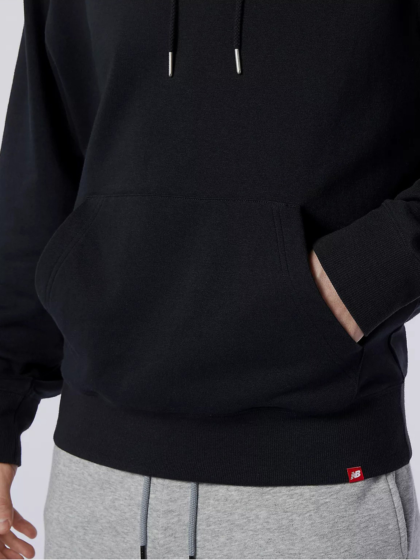 Худи New Balance Essentials Embroidered модель MT11550BK Фото