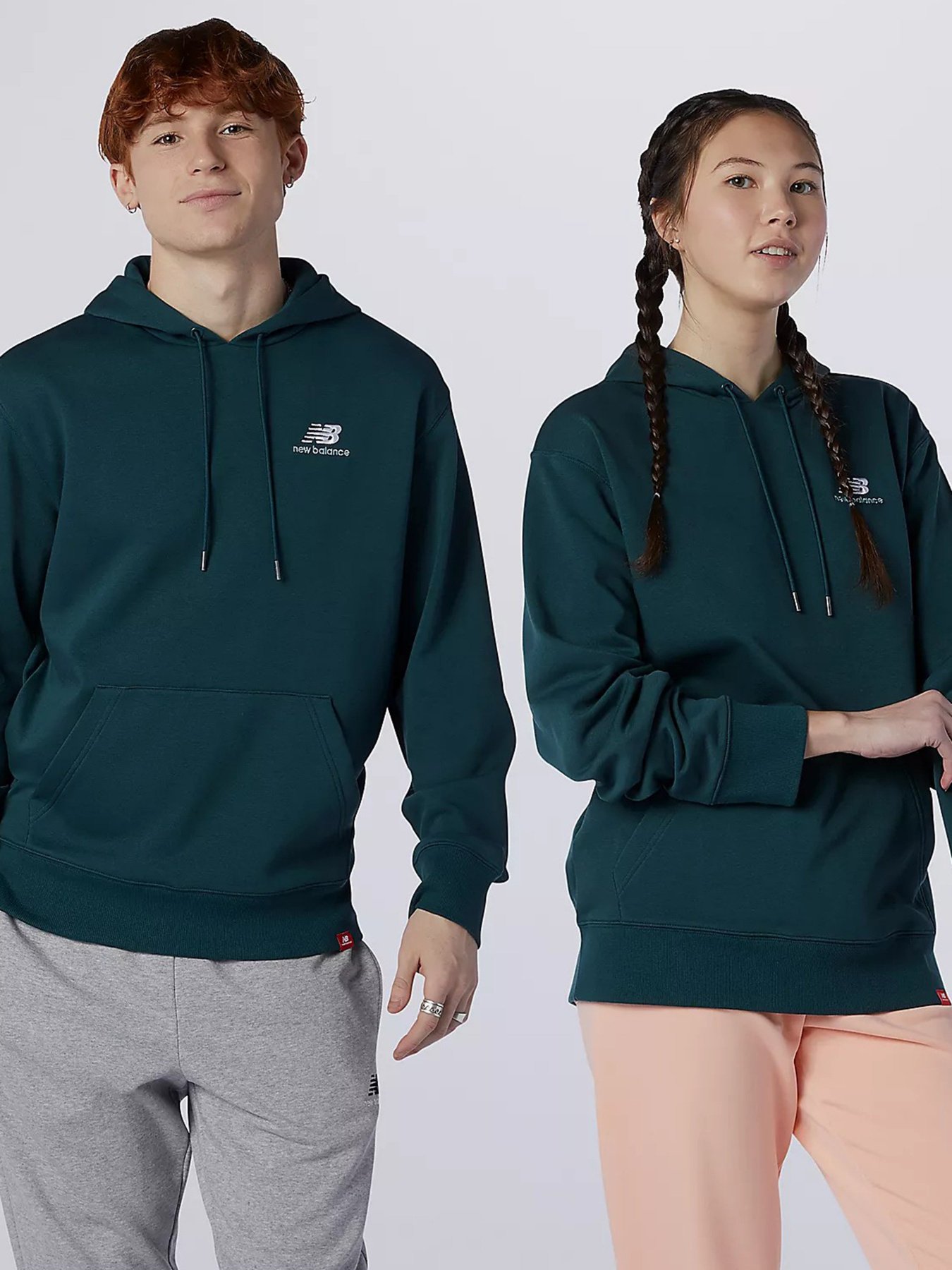 Худі New Balance Essentials Embroidered модель MT11550TKK Фото