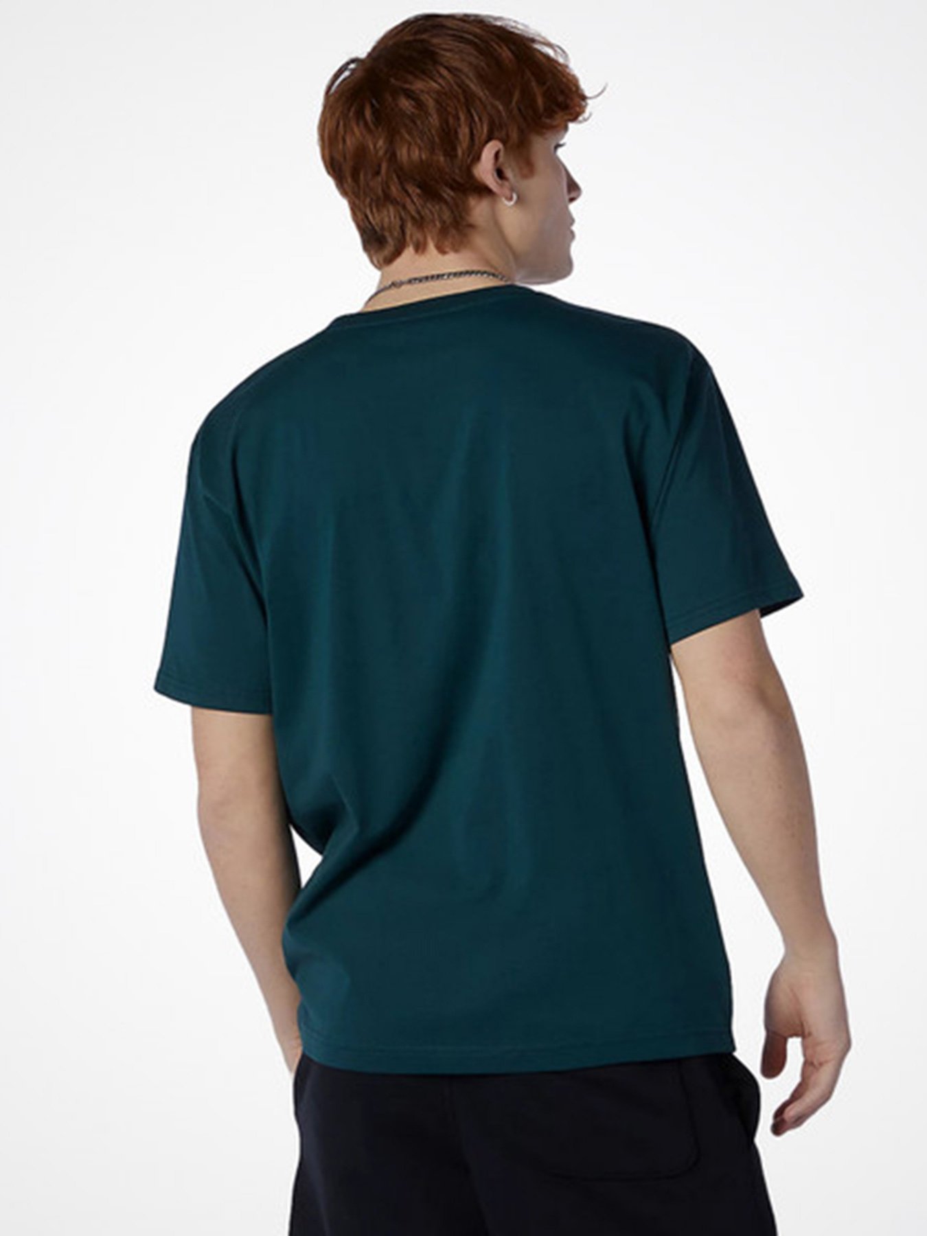 Футболки і поло New Balance Essentials Embriodered модель MT11592TKK Фото