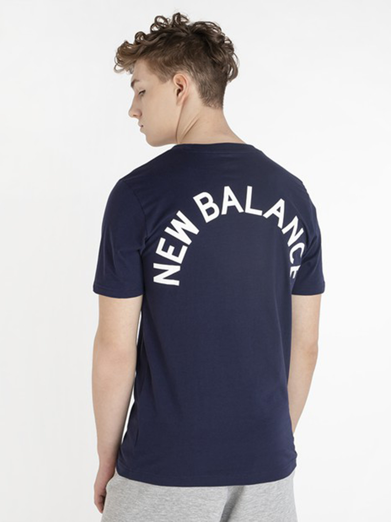 Футболки и поло New Balance Classic Arch модель MT11985NV Фото