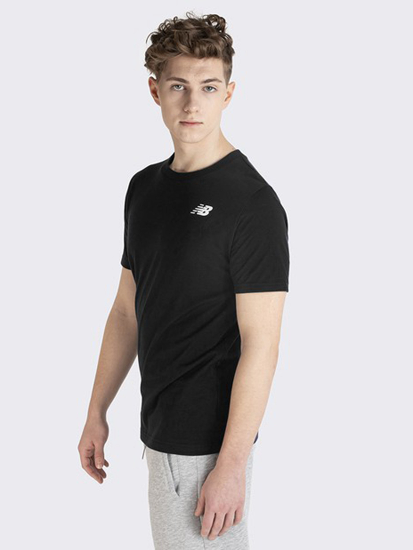 Футболка New Balance Classic Arch модель MT11985BK Фото