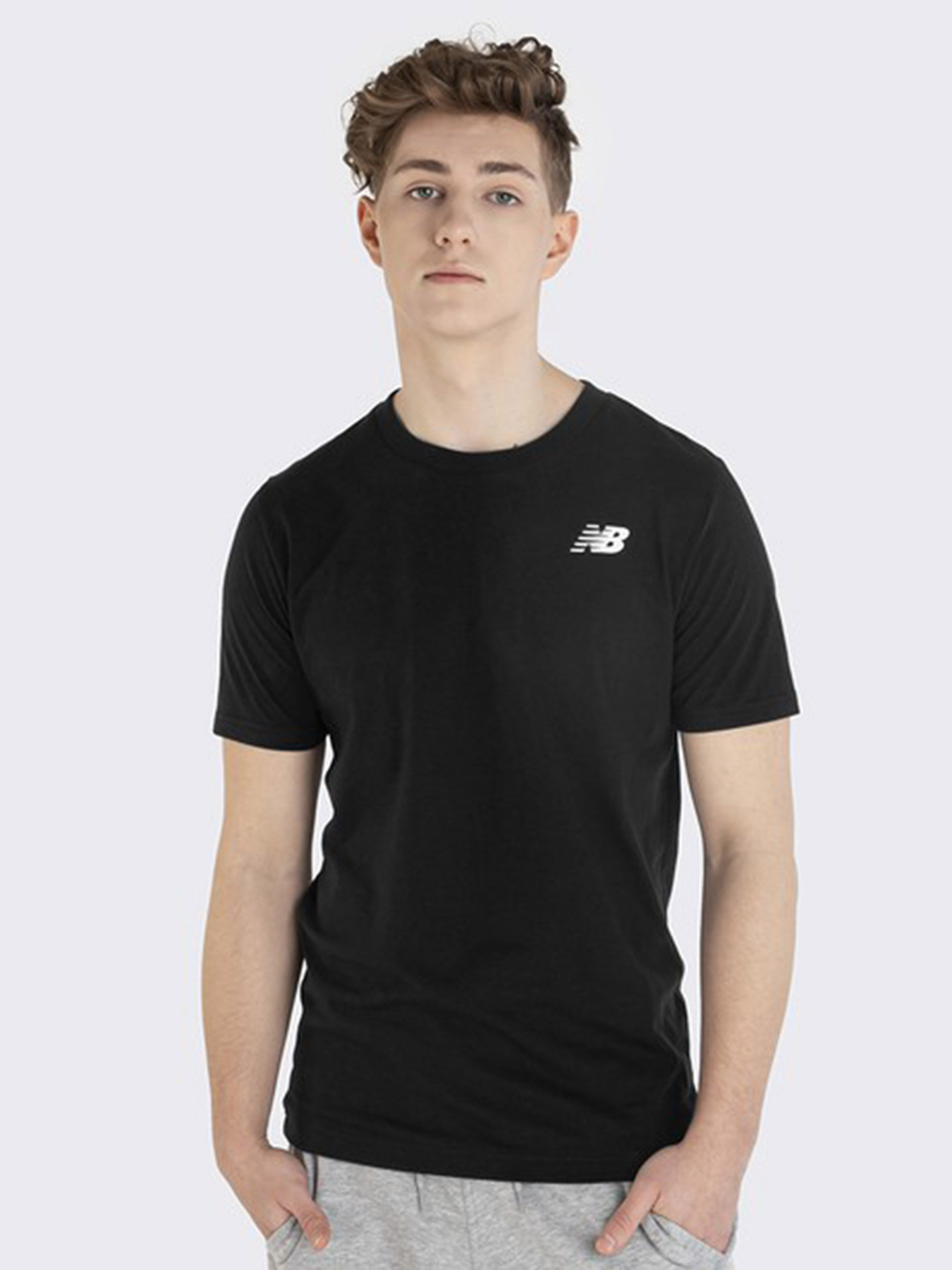 Футболка New Balance Classic Arch модель MT11985BK Фото