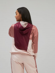 Вітровка New Balance Athletics модель WJ13500WDH Фото