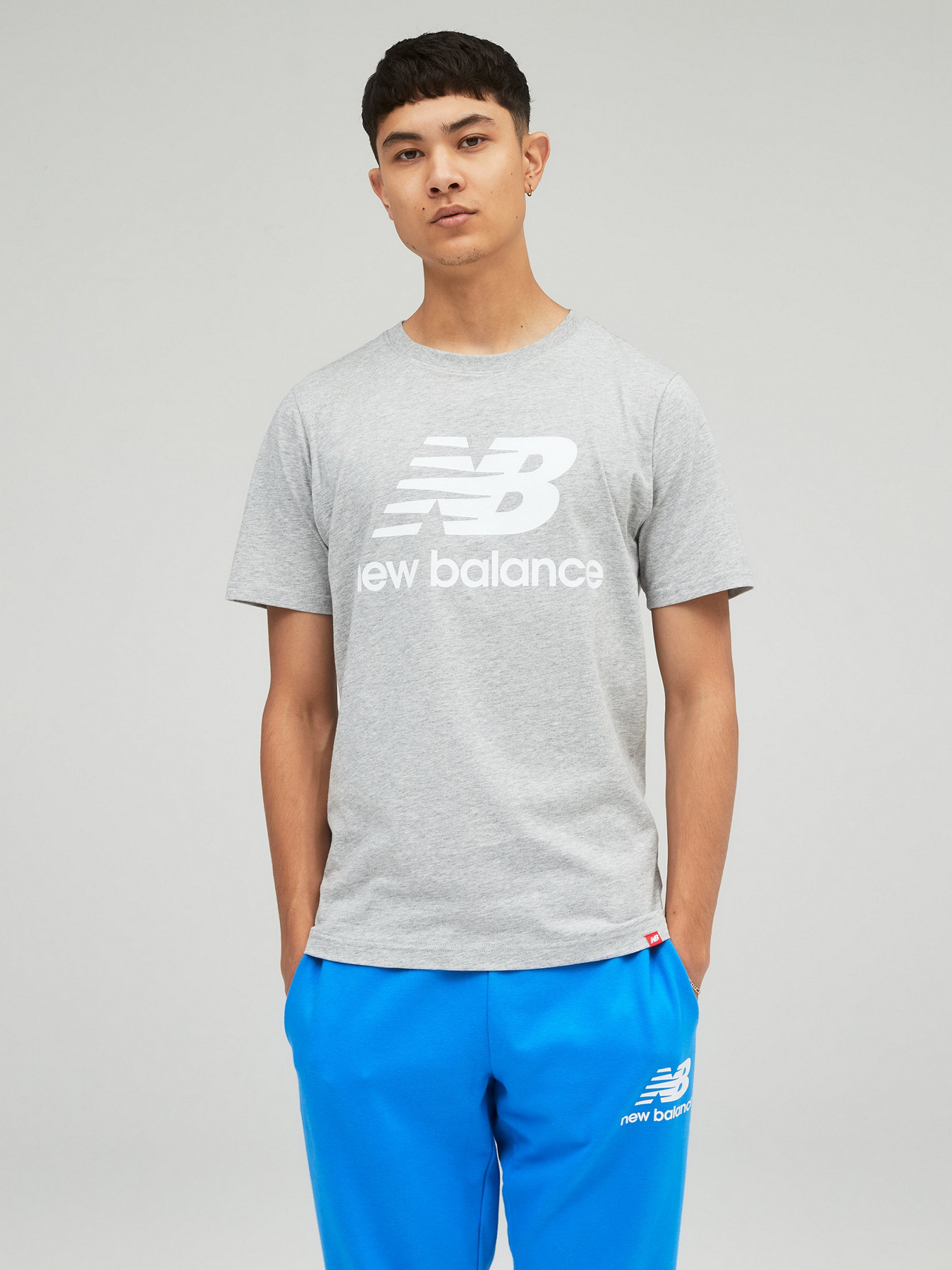 Футболка New Balance Essentials Stacked Logo модель MT01575AG Фото