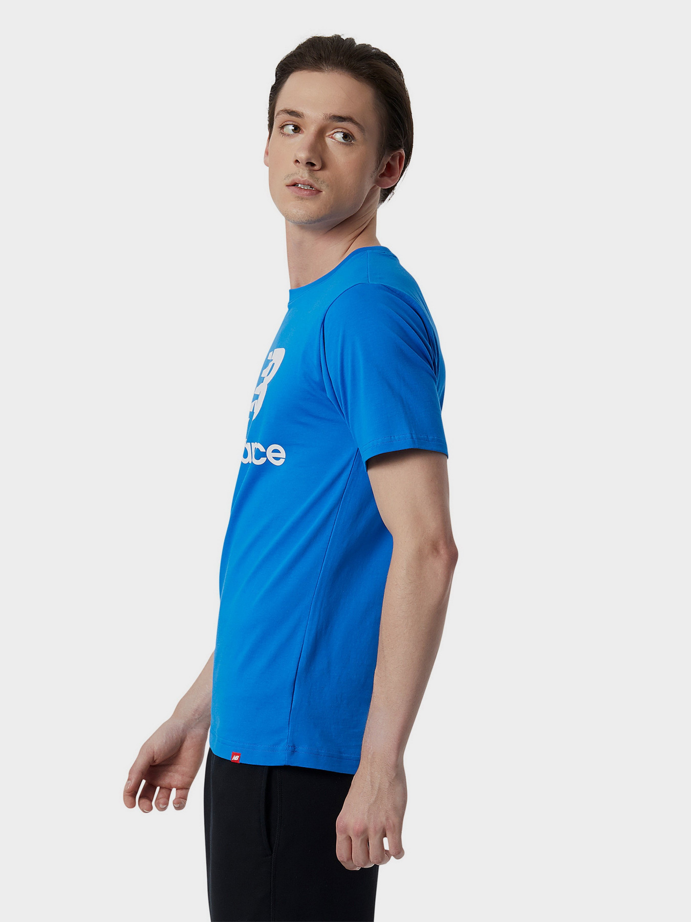 Футболки и поло New Balance Essentials Stacked Logo модель MT01575SBU Фото