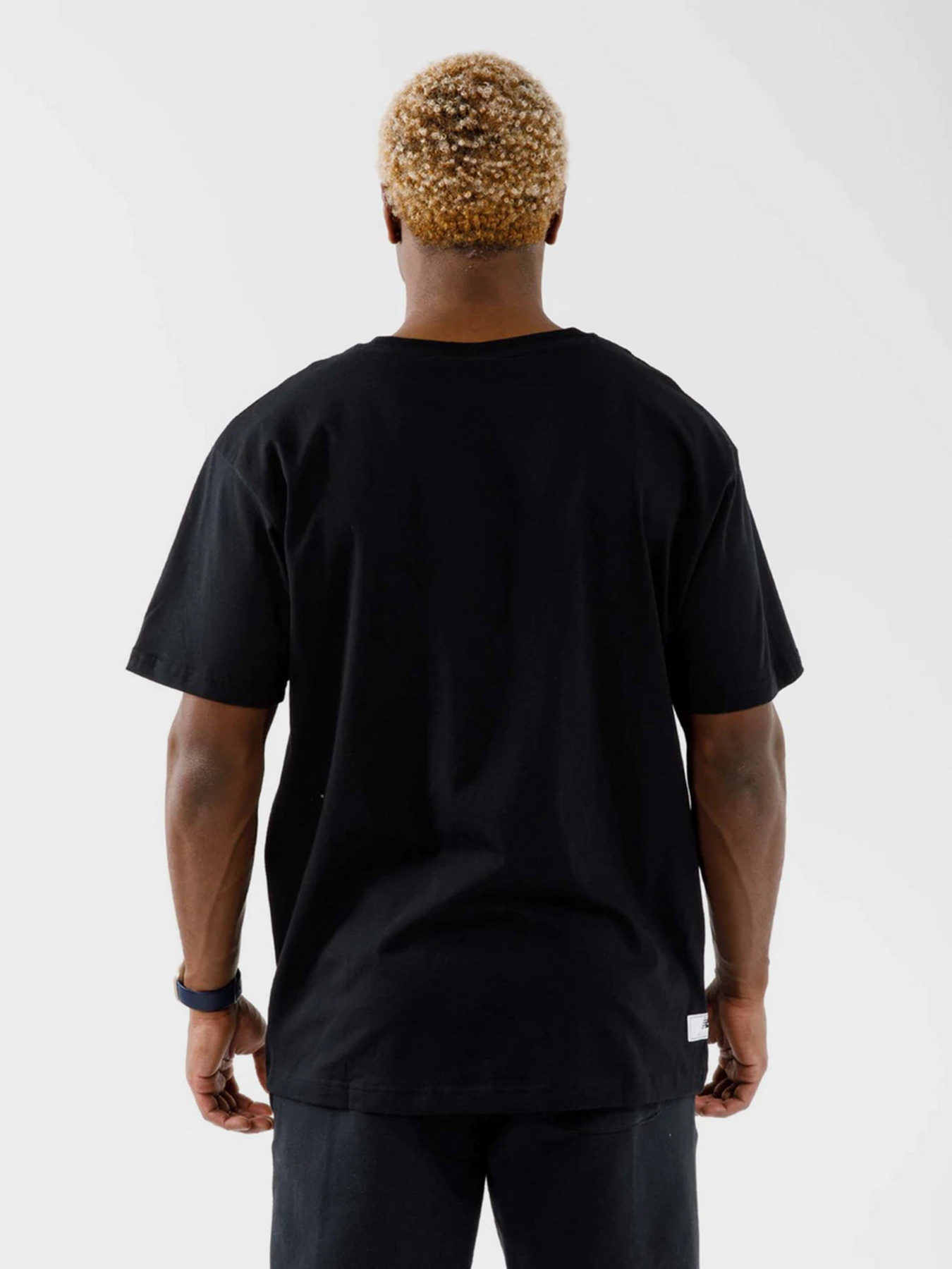 Футболки і поло New Balance Hoops Essential модель MT13586BK Фото