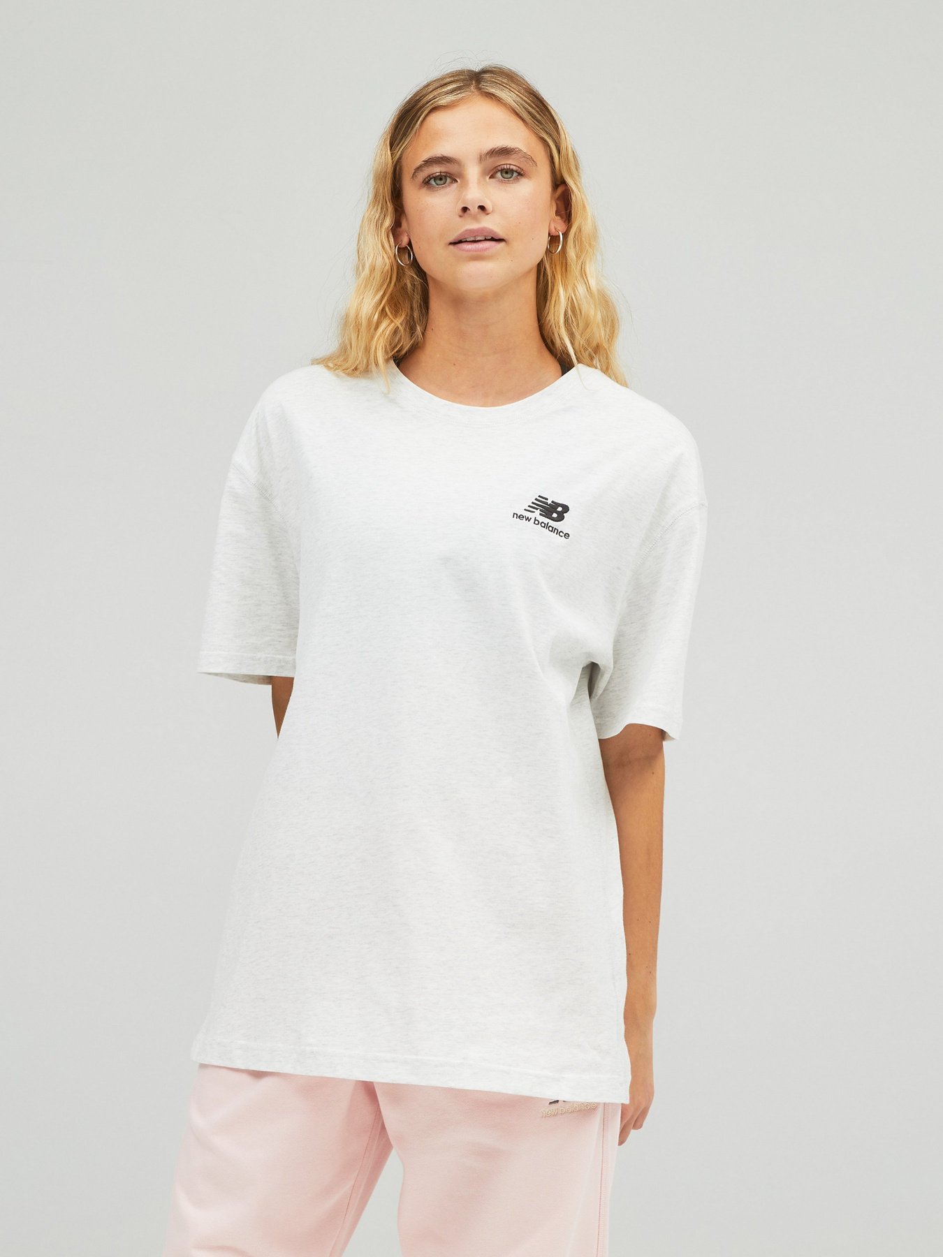 Спортивна футболка New Balance Classic Logo модель UT21503SAH Фото