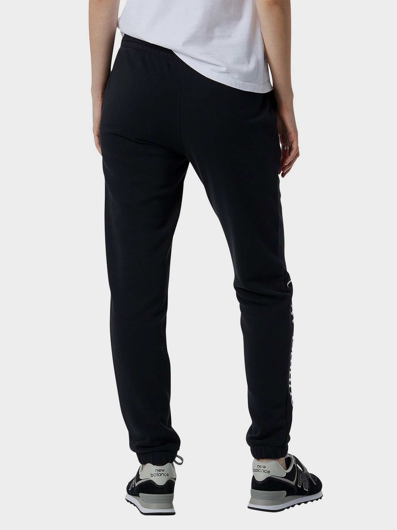 Штаны спортивные New Balance Essentials Celebrate Fleece модель WP21508BK Фото