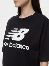 Футболка спортивна New Balance Essentials Stacked Logo модель WT03519BK Фото
