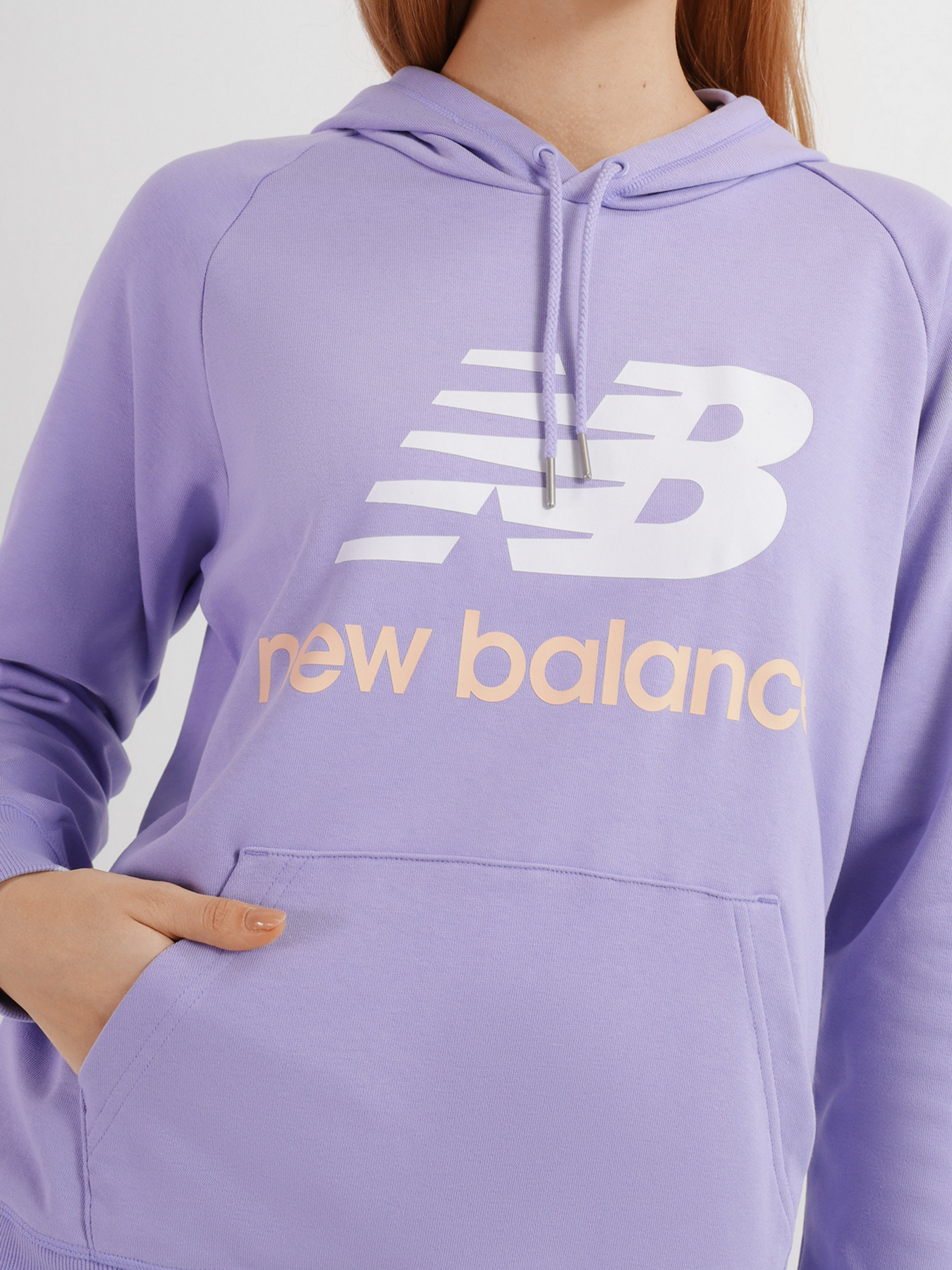 Худі New Balance Essentials модель WT03550VVO Худі New Balance Essentials модель WT03550VVO Фото