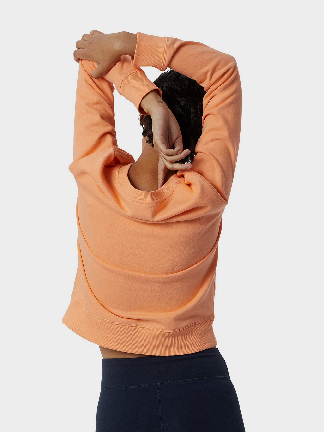 Свитшот New Balance Essentials Crew модель WT03551PGZ Фото