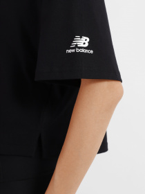 Футболки и поло New Balance Essentials Celebrate модель WT21510BK Футболки и поло New Balance Essentials Celebrate модель WT21510BK Фото