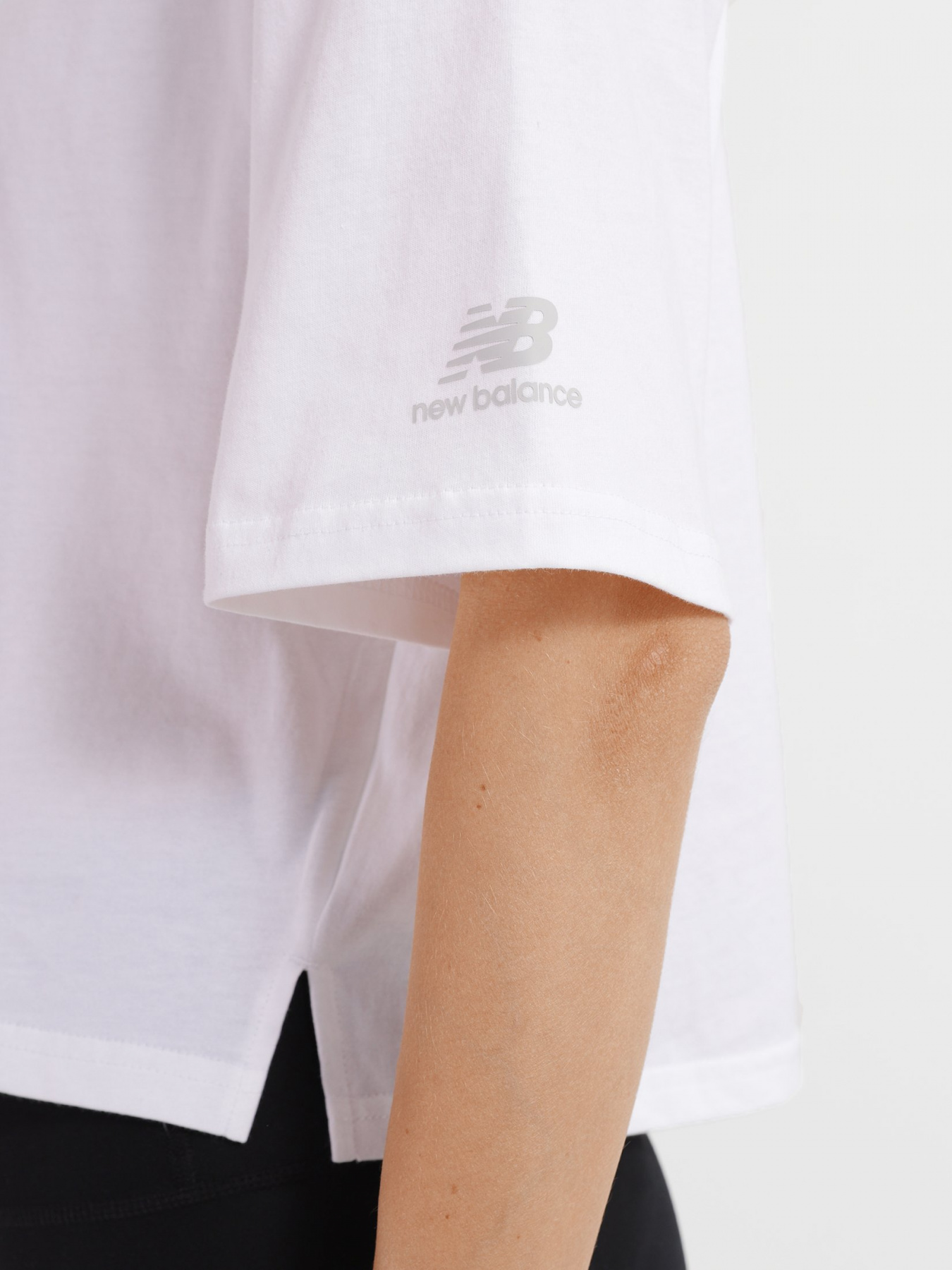 Футболки и поло New Balance Essentials Celebrate модель WT21510WT Фото