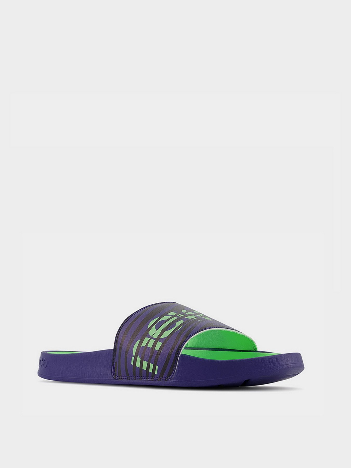 Шлепанцы New Balance 200 модель SMF200Z1 Фото