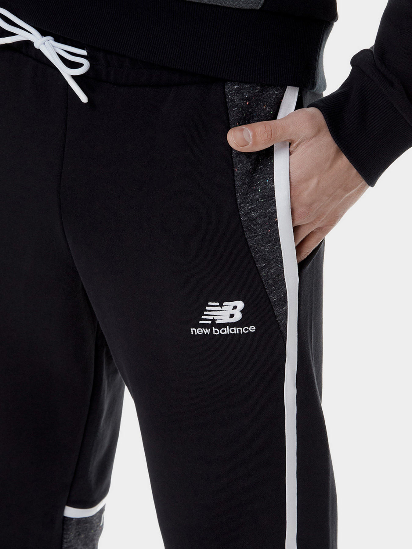 Штаны спортивные New Balance Athletics Amplified модель MP21525BK Фото