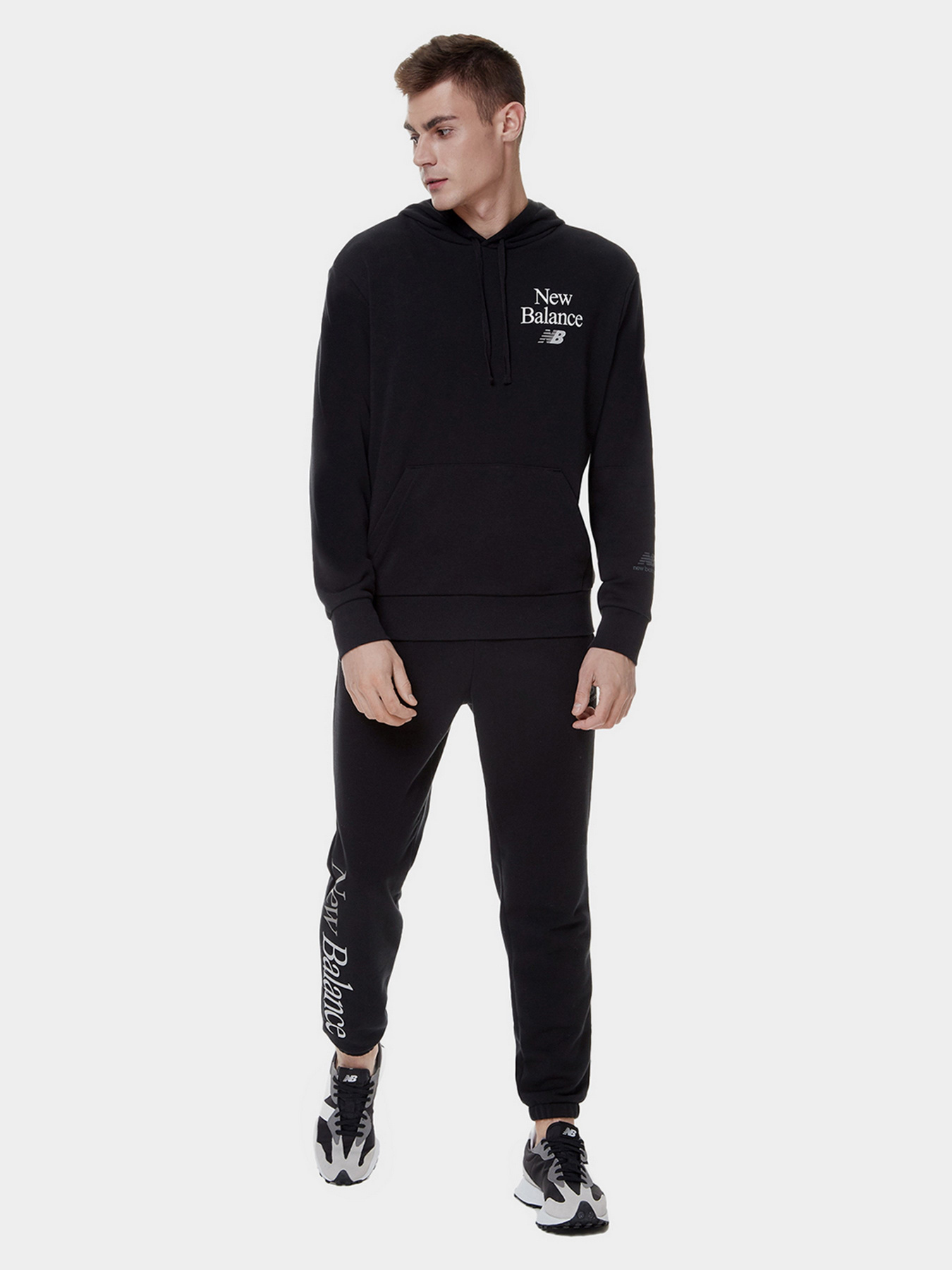 Худі New Balance Essentials Celebrate модель MT21513BK Фото