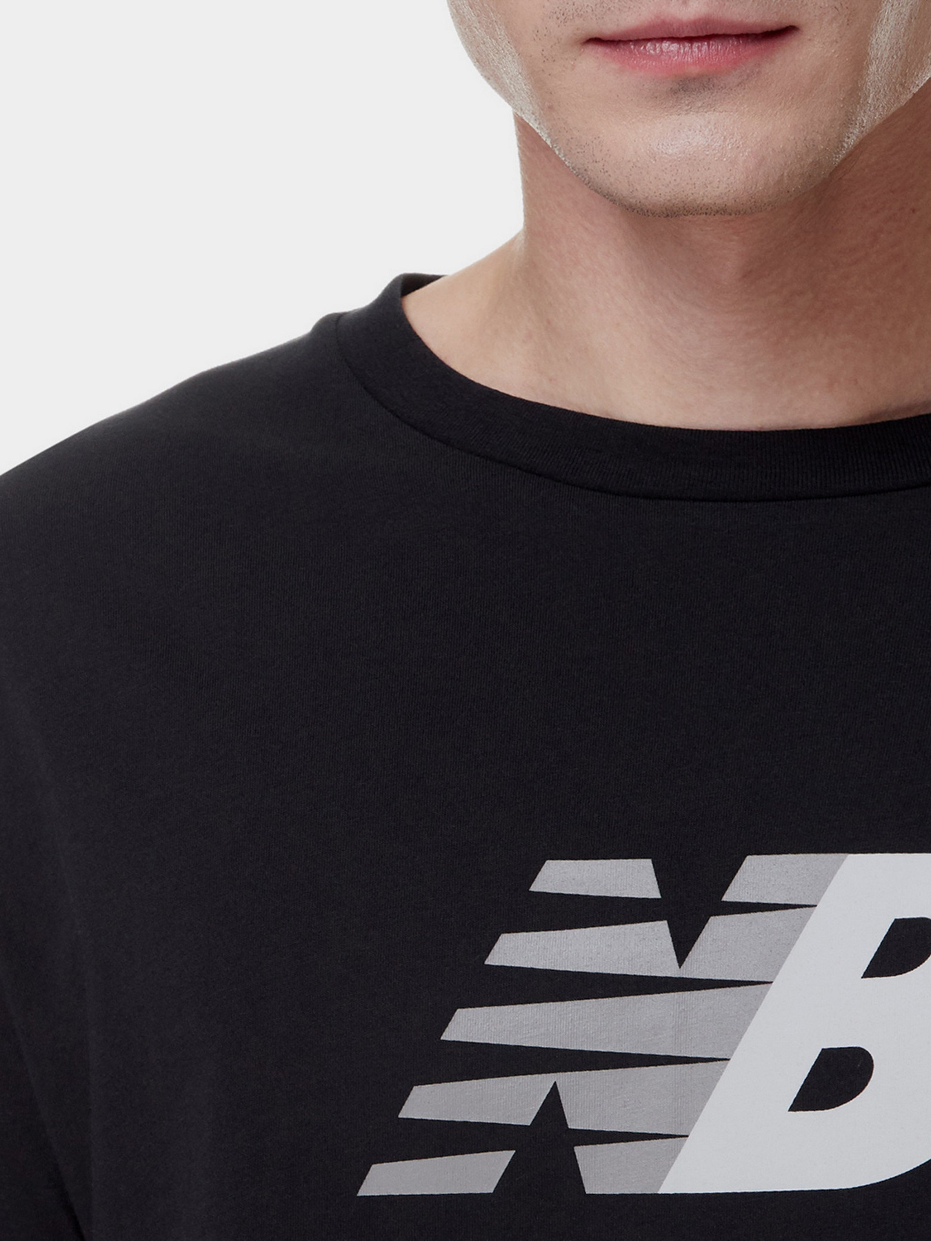 Футболки і поло New Balance Essentials Celebrate модель MT21529BK Фото