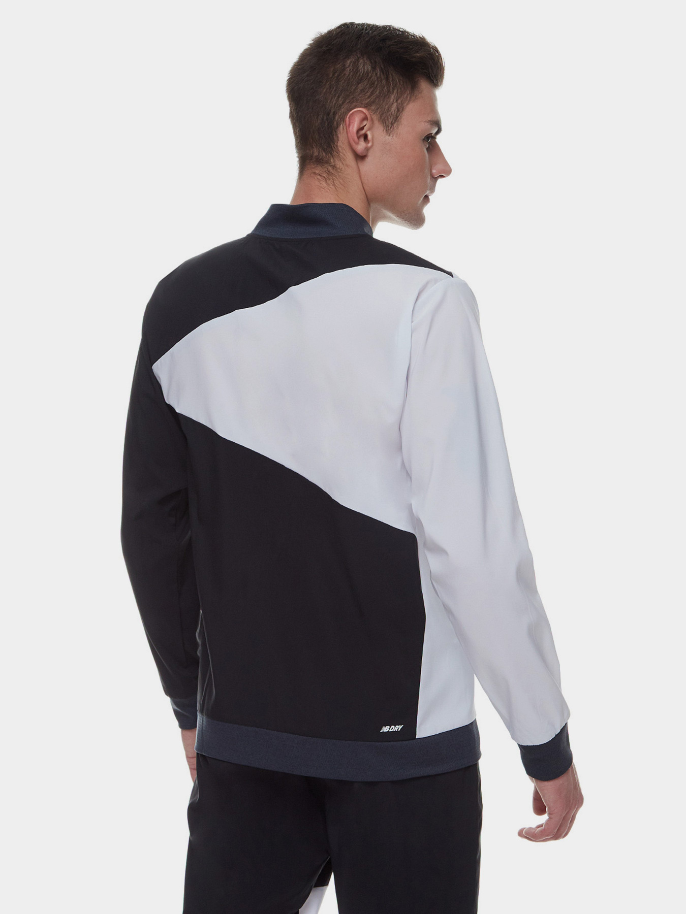 Бомбер New Balance Tenacity Stretch Woven модель MJ21010BKW Фото