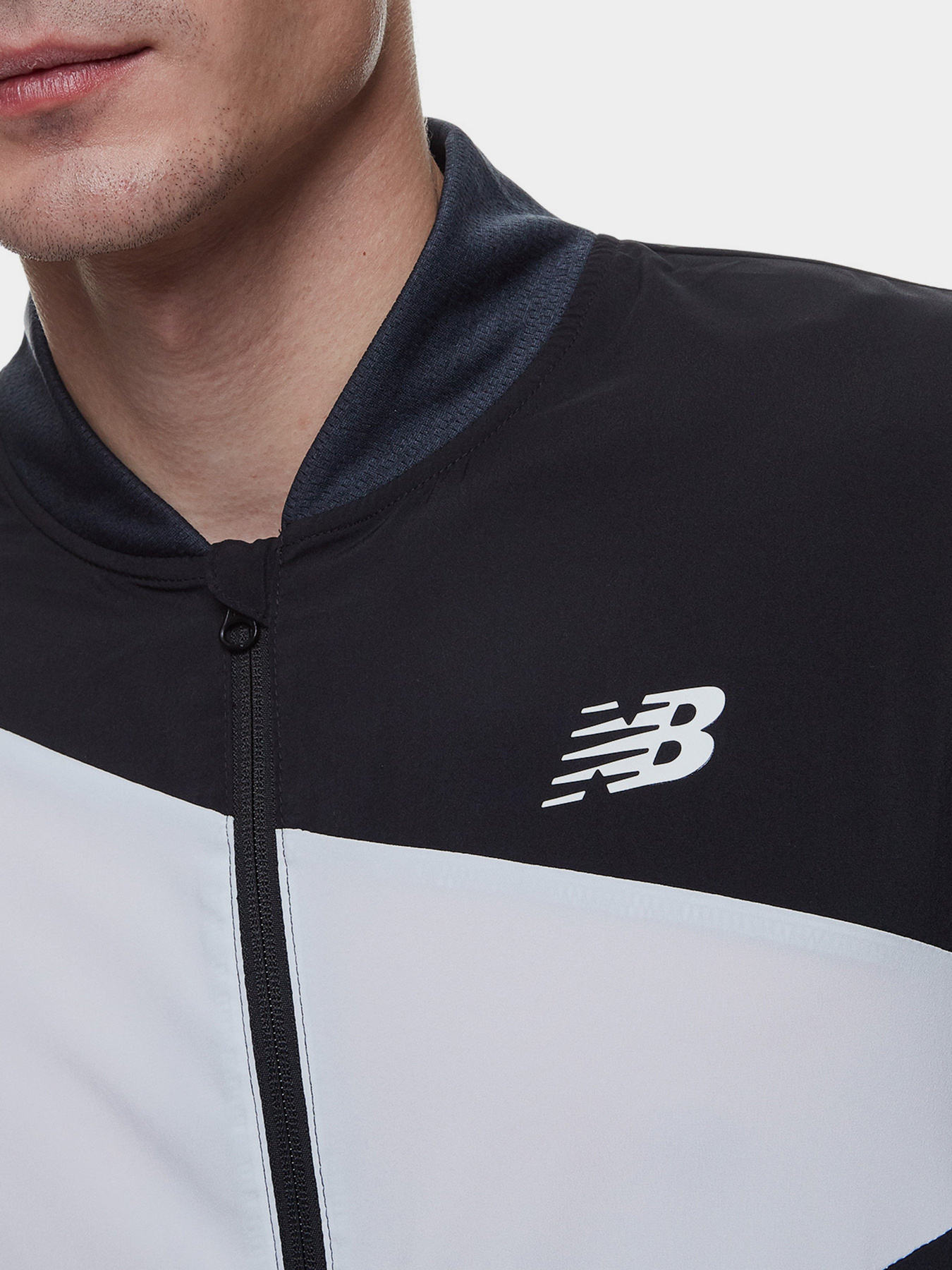Бомбер New Balance Tenacity Stretch Woven модель MJ21010BKW Фото
