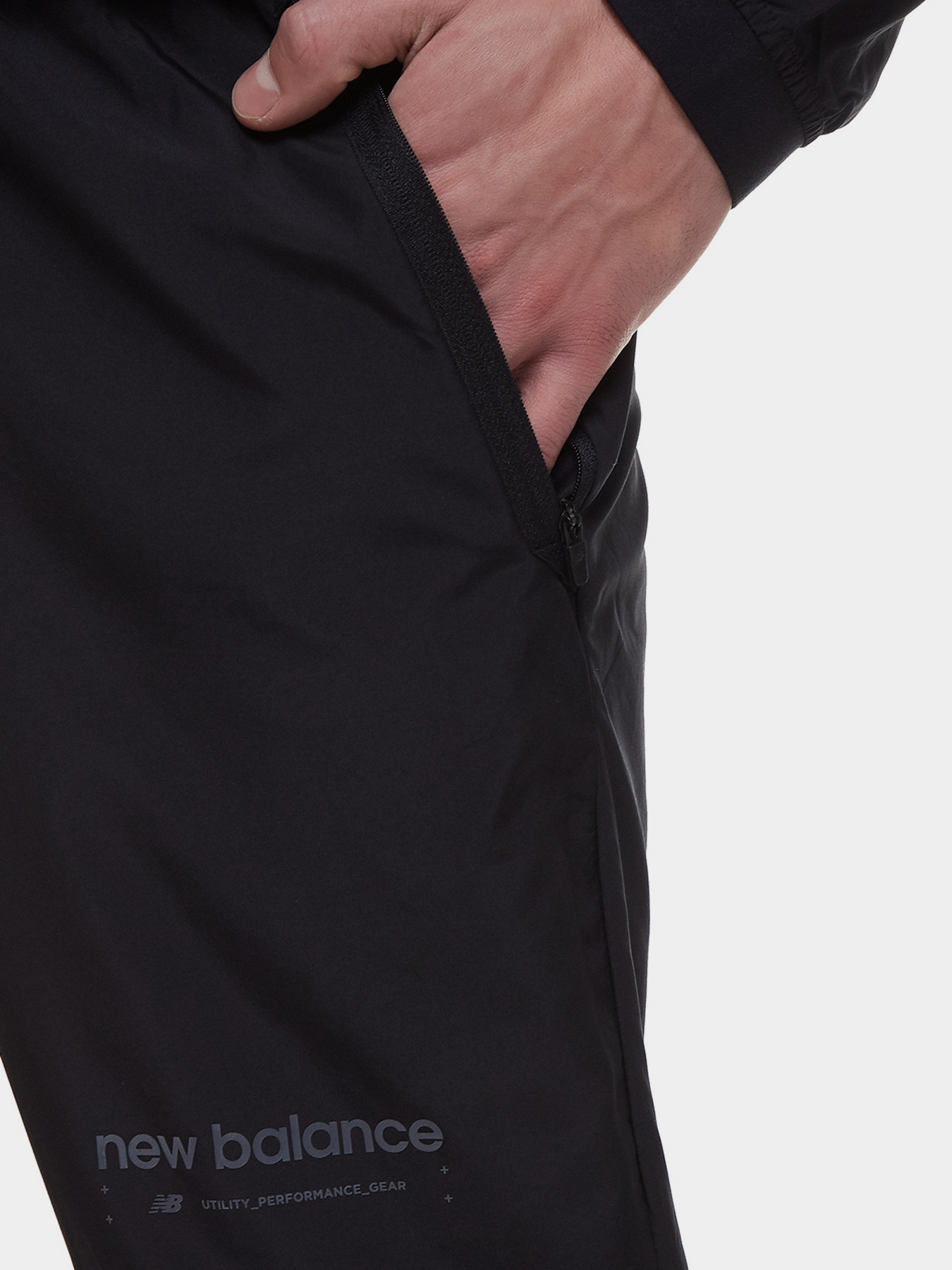 Штаны спортивные New Balance R.W.Tech Lightweight Woven модель MP21049BK Фото