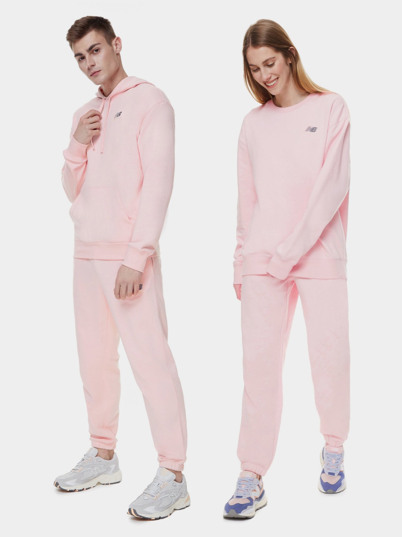 Худи New Balance NB Essentials uni модель UT21500PIE Фото