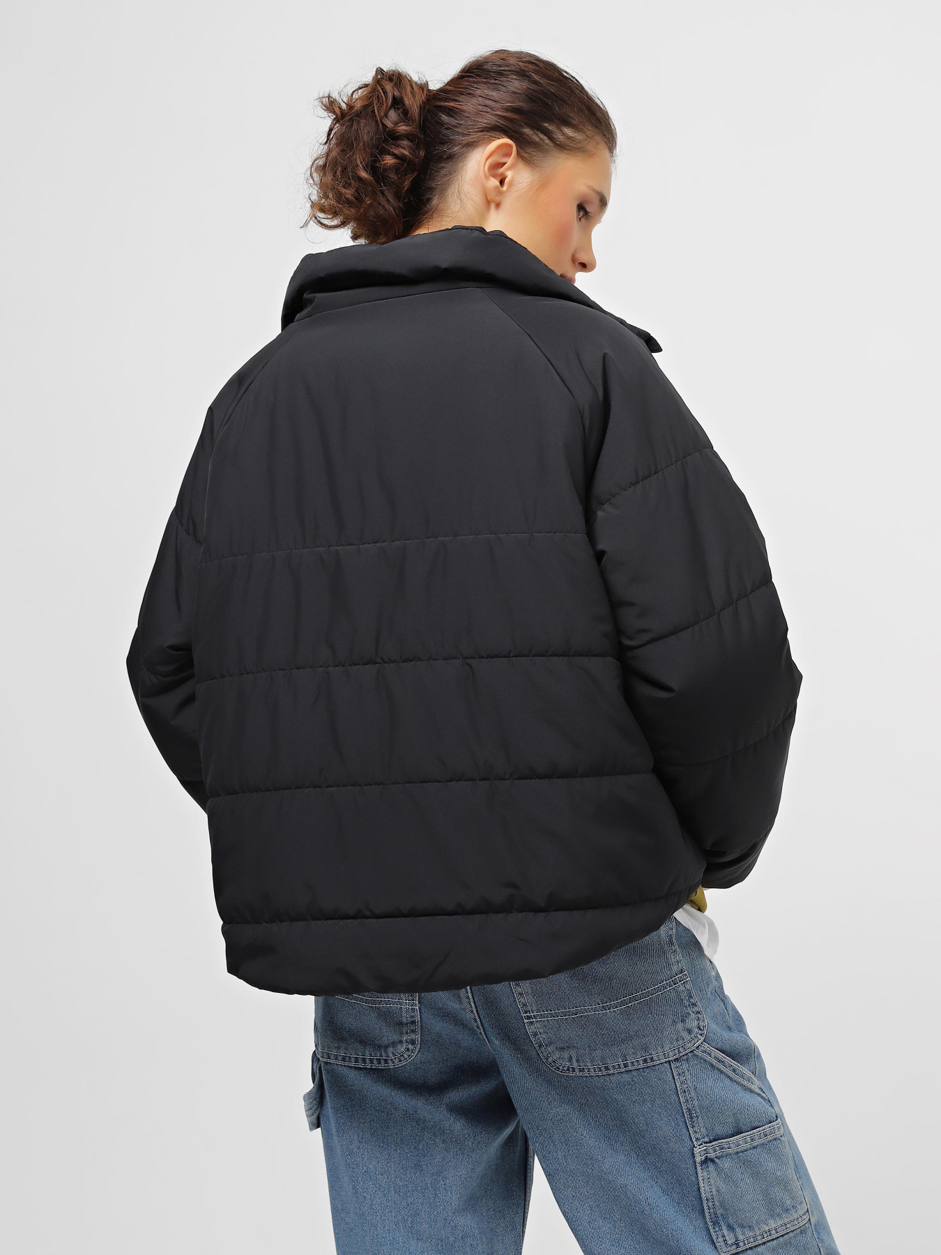 Демісезонна куртка New Balance NB Classic Puffer модель WJ13801BK Фото