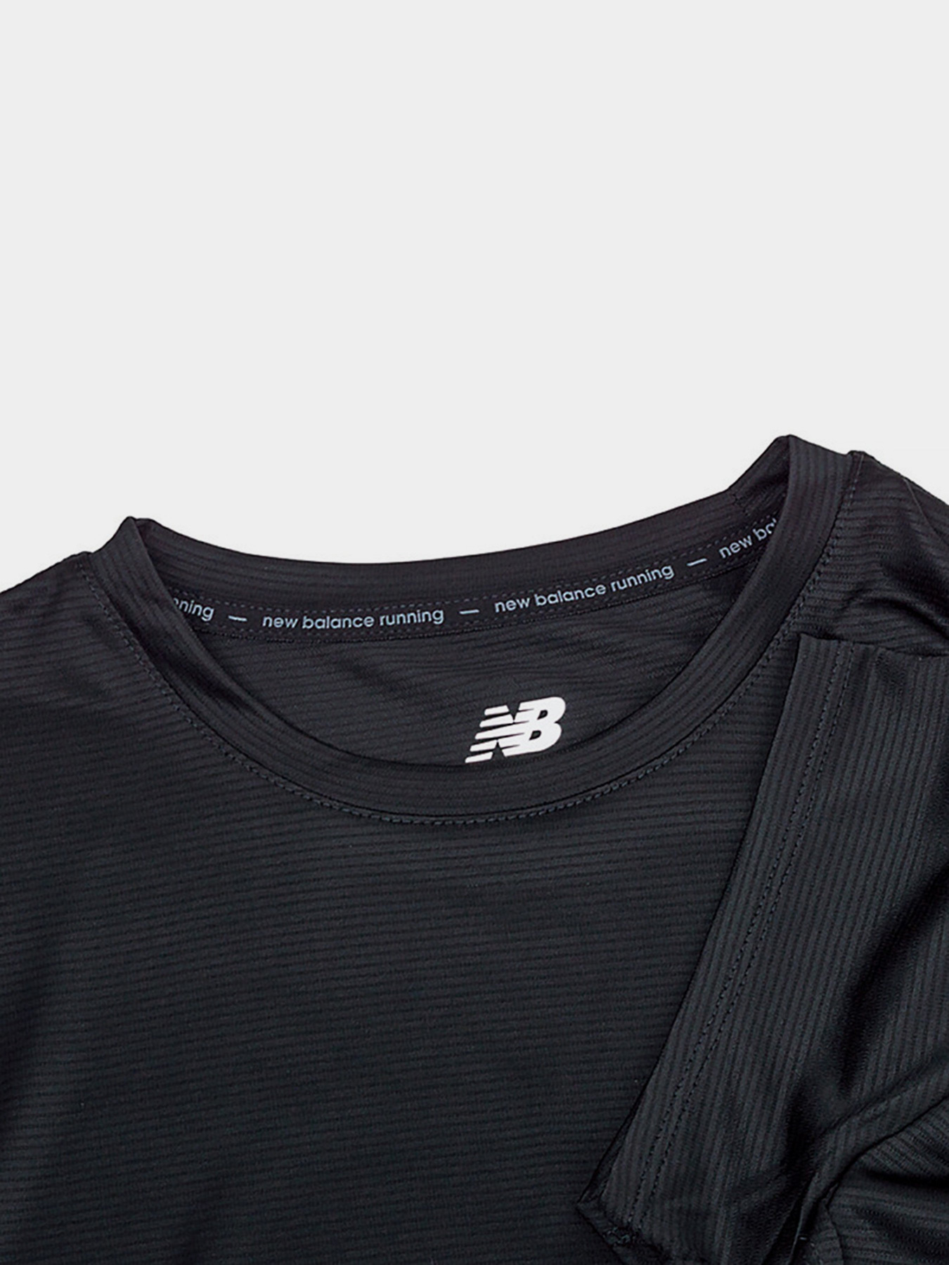 Футболка спортивная New Balance Accelerate SS модель WT11220BK Фото