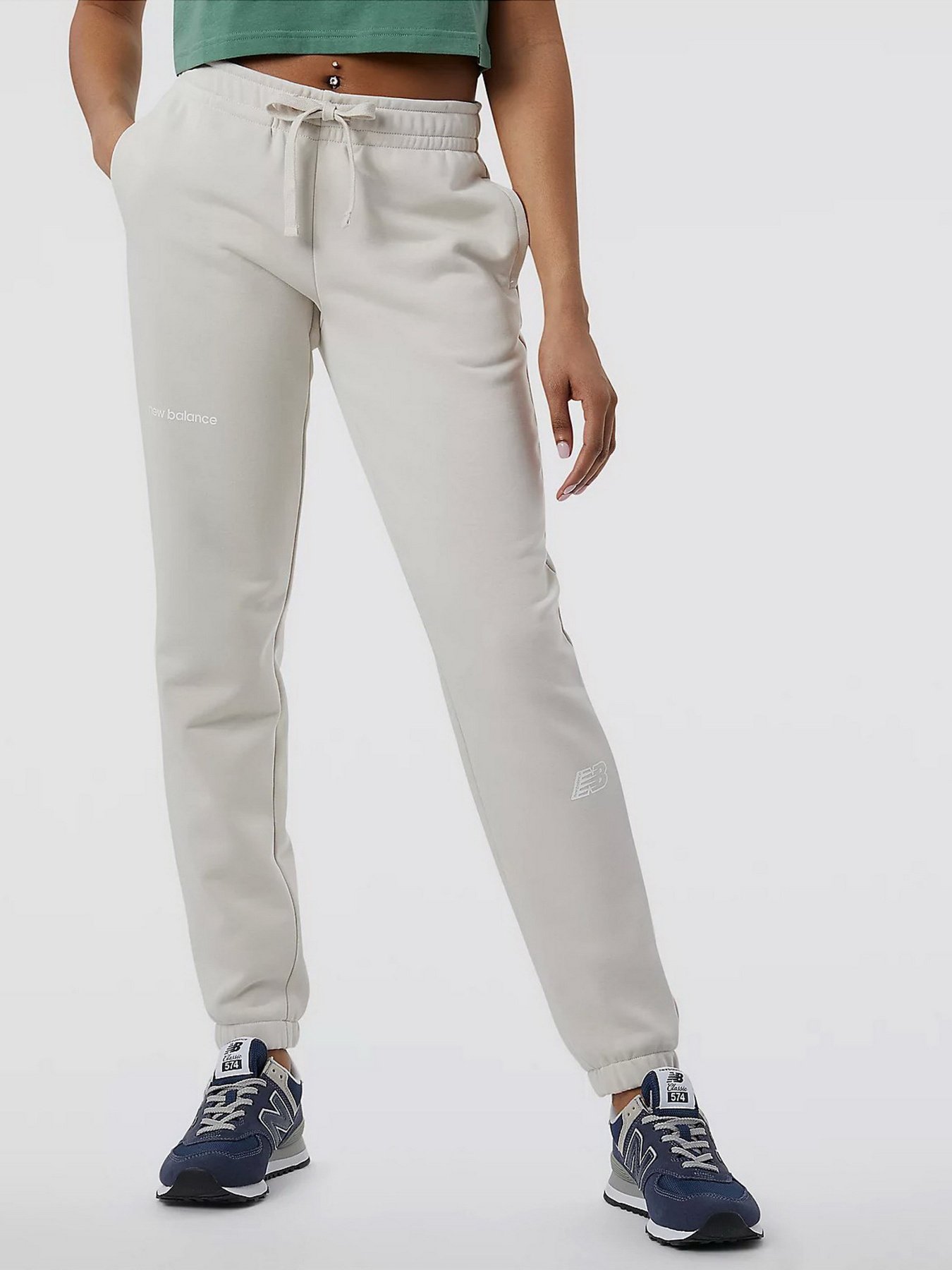 Спортивні штани New Balance Essentials модель WP23508MBM Фото