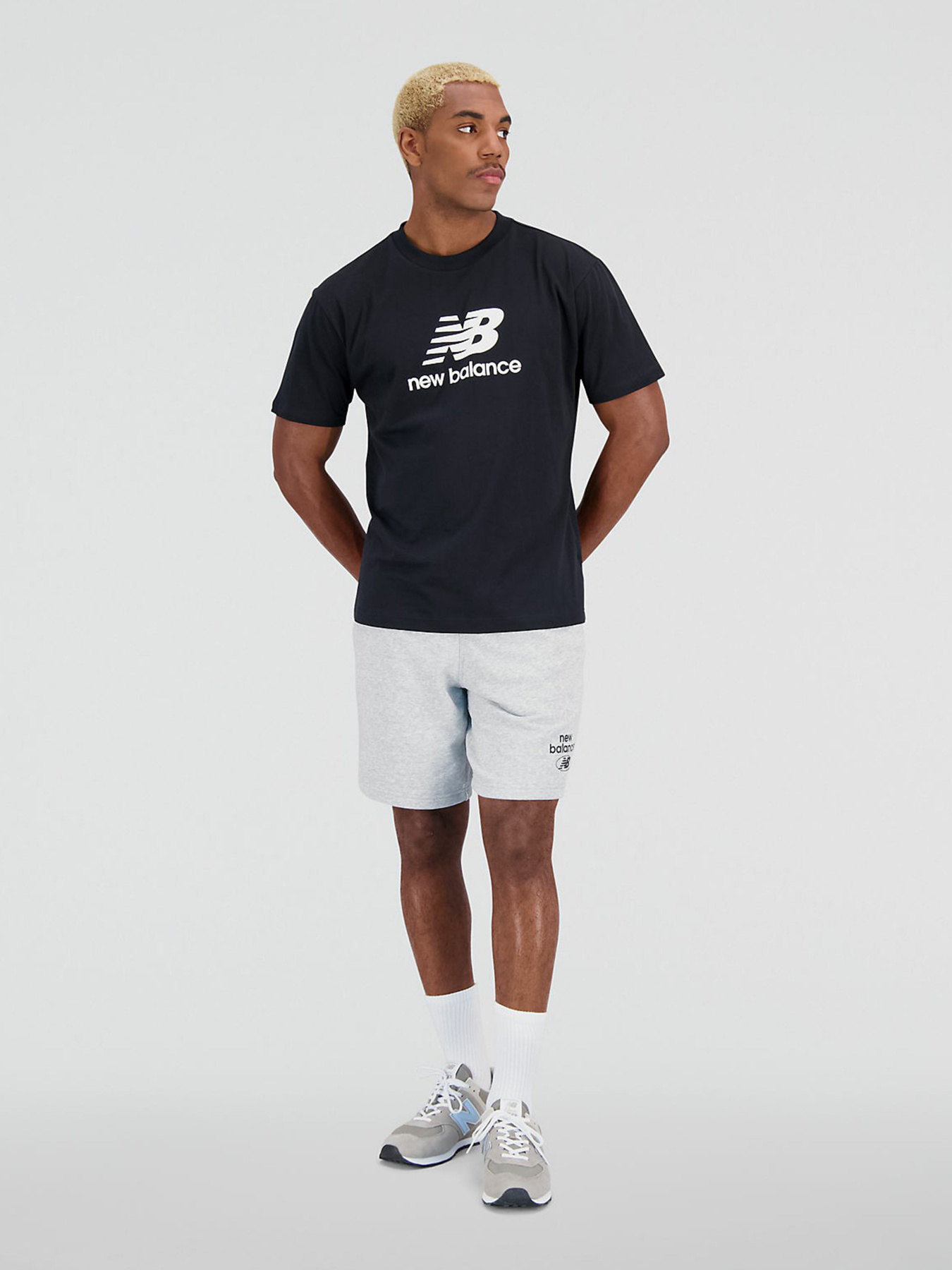 Футболка New Balance Essentials Stacked Logo модель MT31541BK Фото