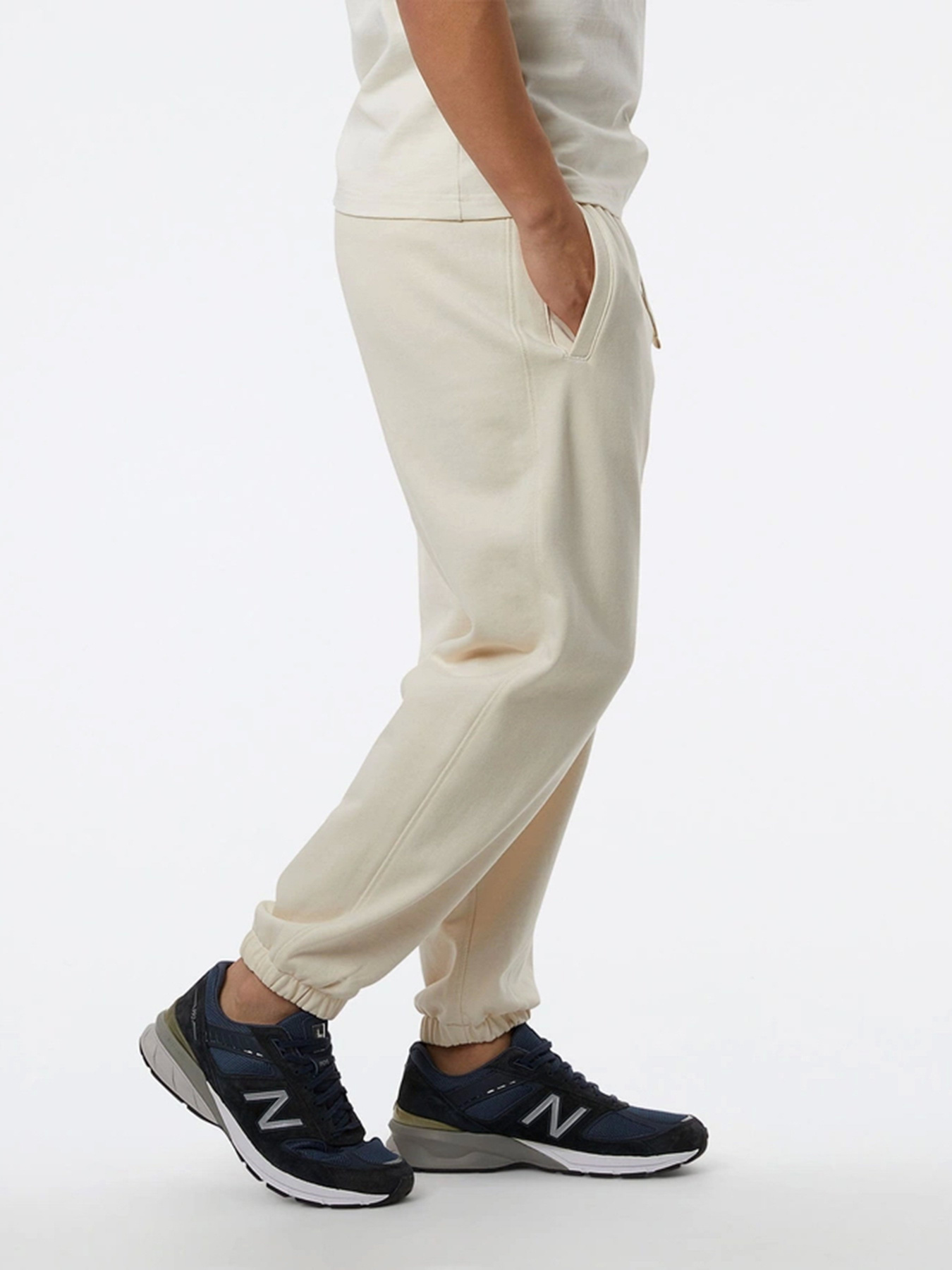 Штаны спортивные New Balance Athletics Nature State модель MP23551GIE Фото