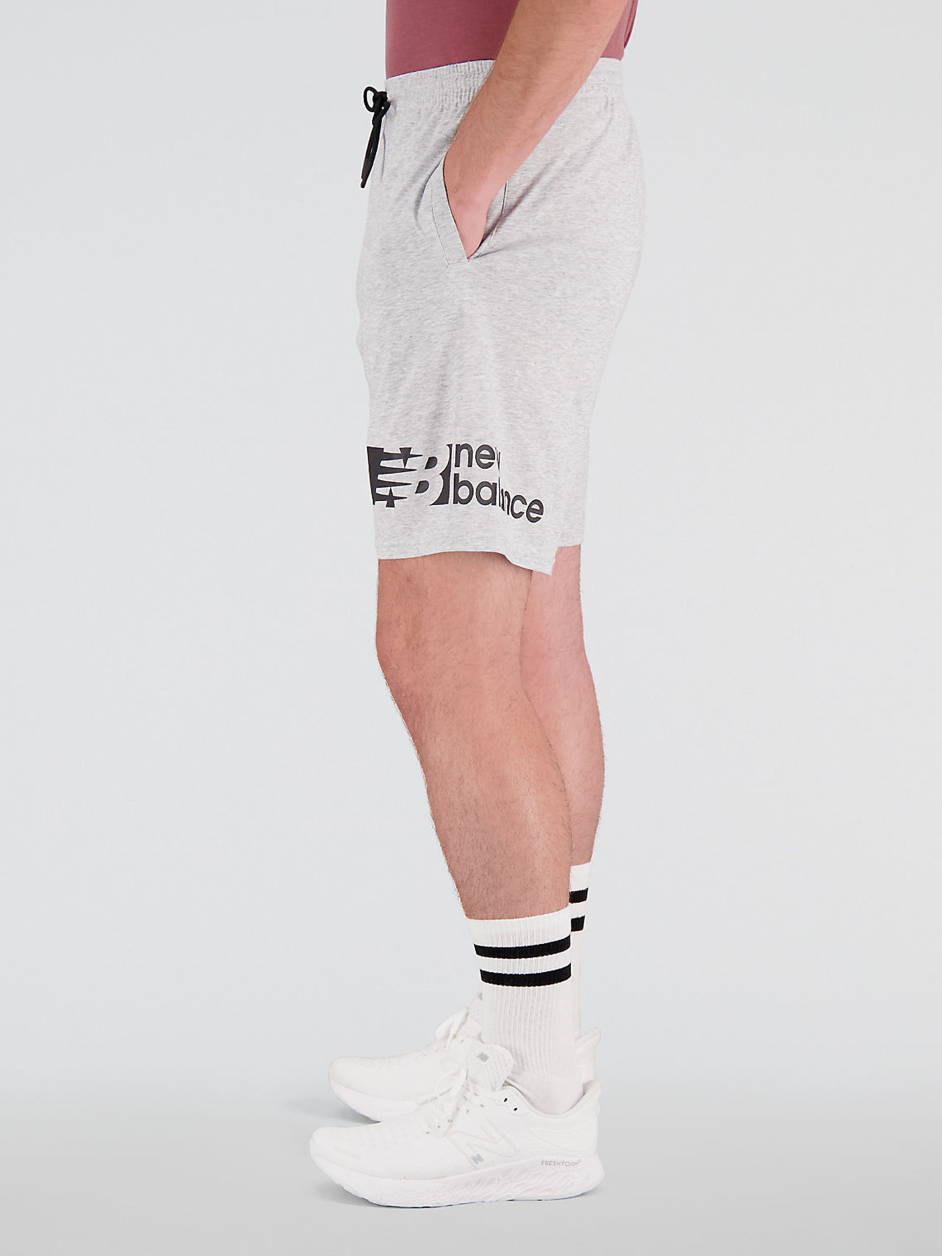 Спортивні шорти New Balance Heathertech модель MS21073AG Фото