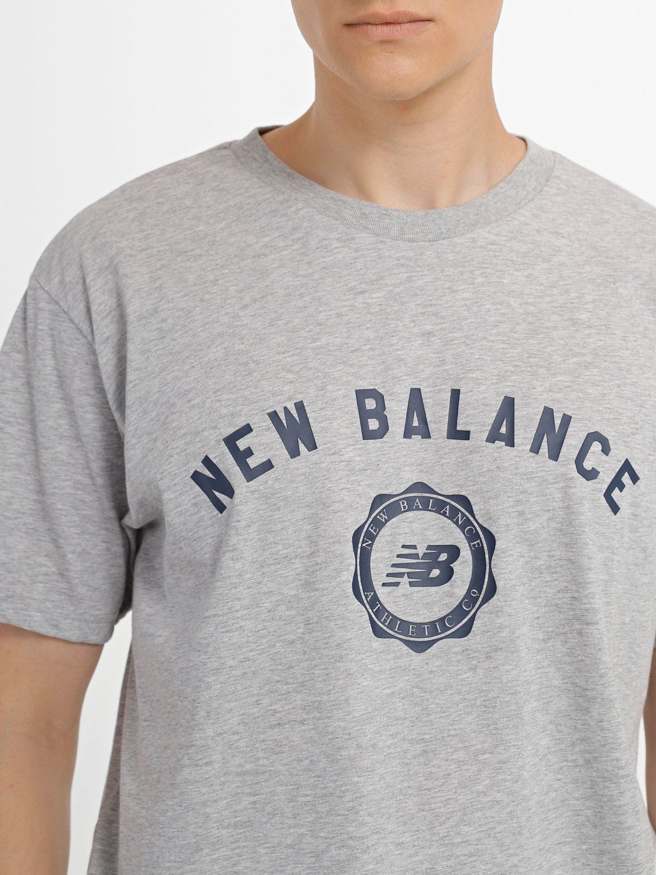 Футболка New Balance Sport Seasonal Graphic модель MT31904AG Фото