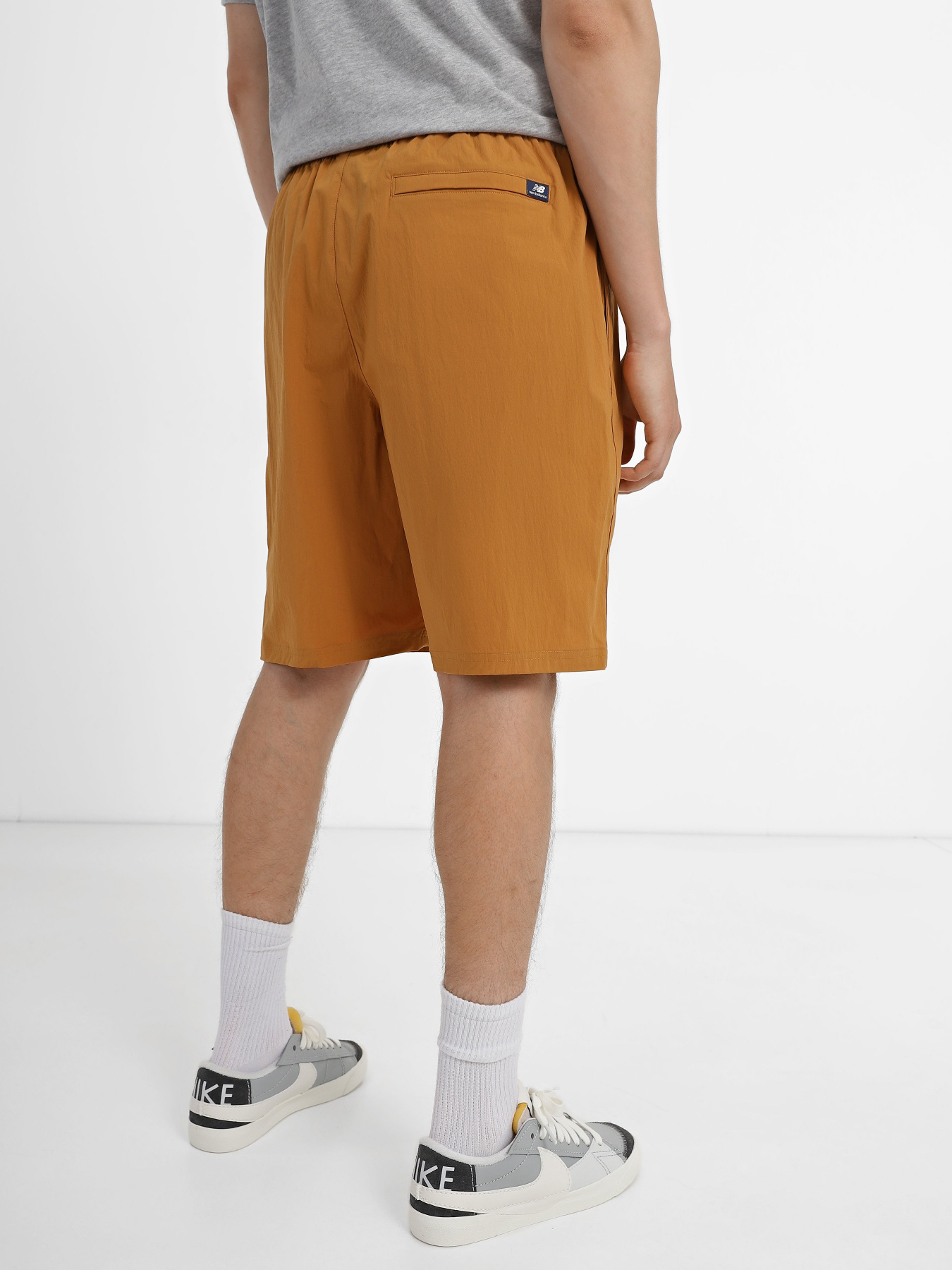 Шорты спортивные New Balance Athletics Sports Club модель MS31550TOB Фото