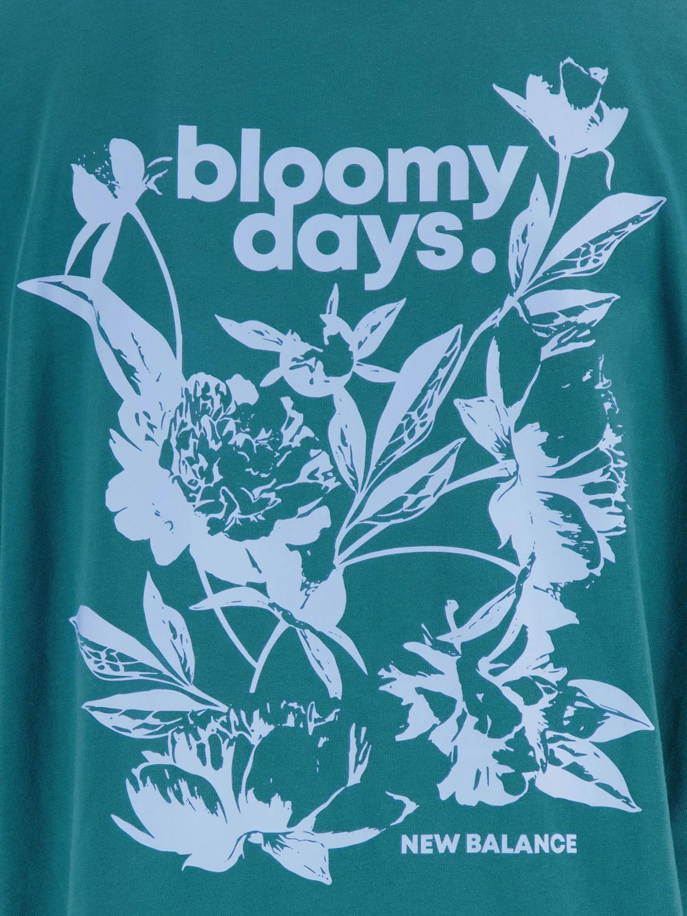 Футболка New Balance Essentials Bloomy модель WT31555VDA Фото