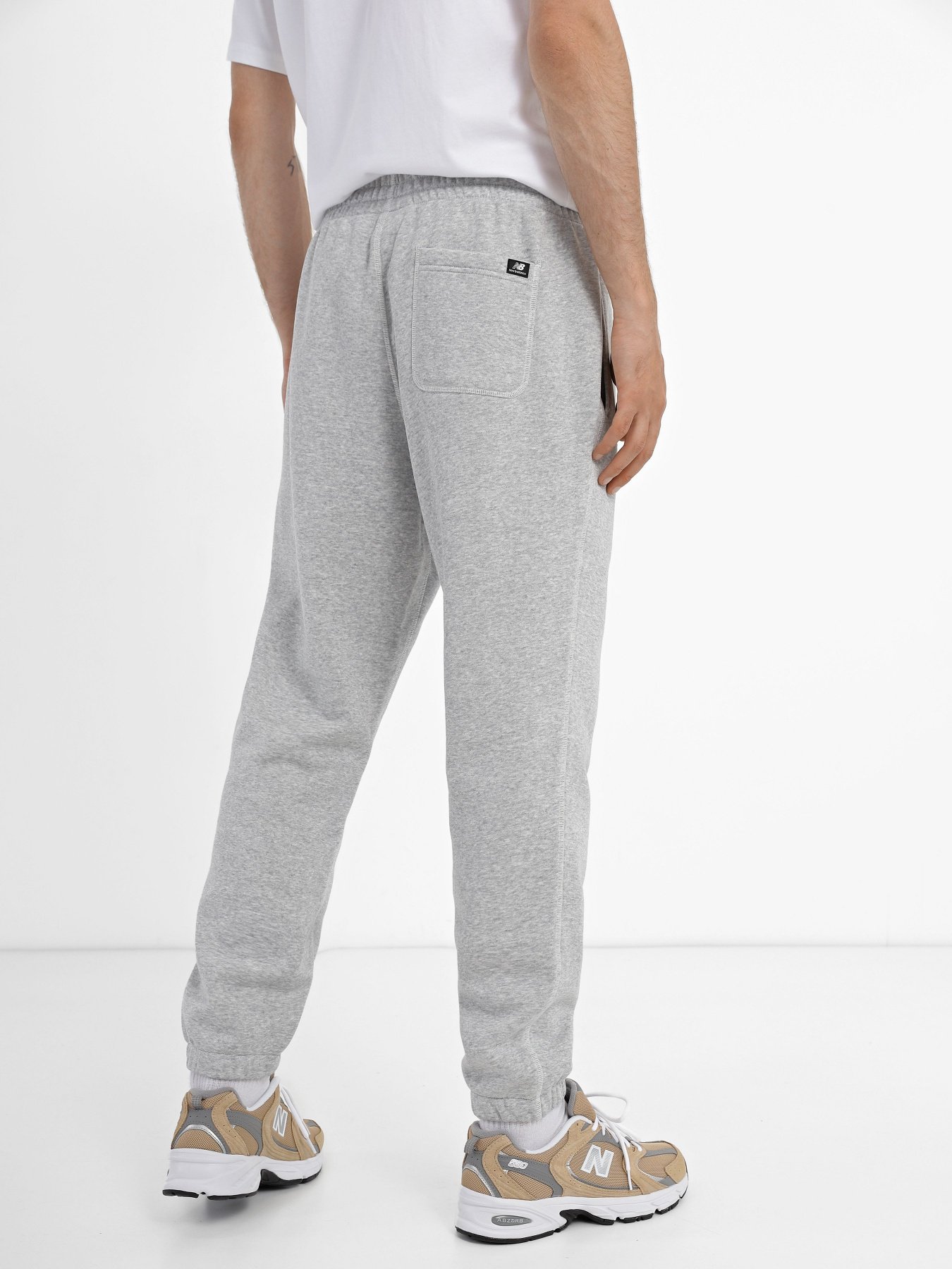 Штаны спортивные New Balance Essentials Brushed Back модель MP33521AG Фото