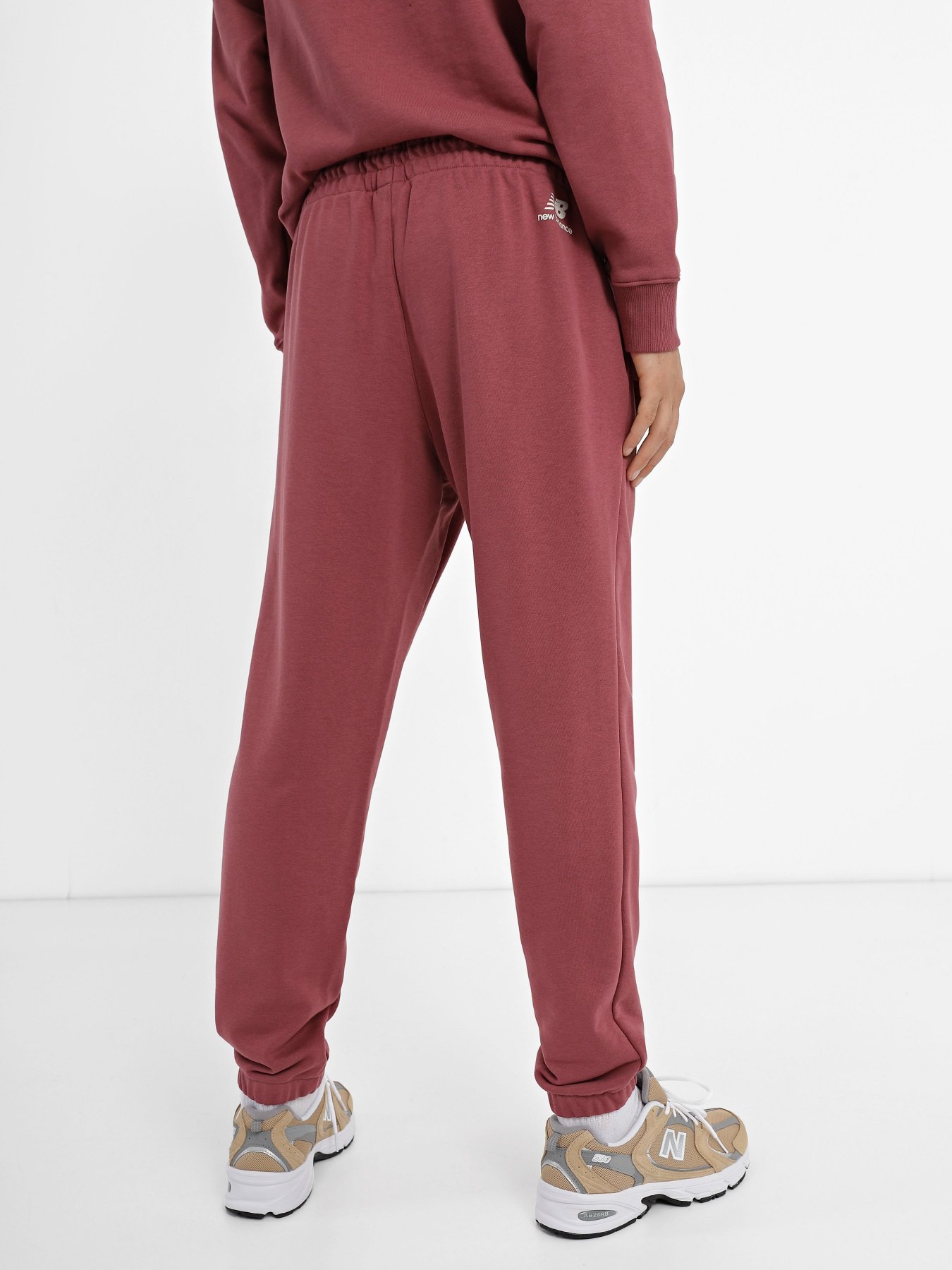 Штаны спортивные New Balance Essentials Varsity модель MP33551WAD Фото