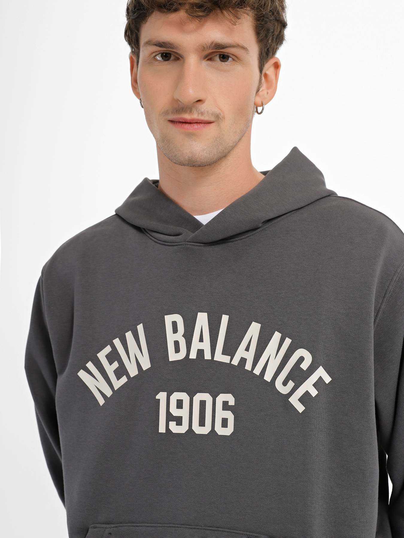 Худи New Balance Essentials Varsity модель MT33553ACK Фото