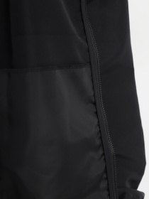 Демісезонна куртка New Balance Sport Woven модель WJ33501BK Фото