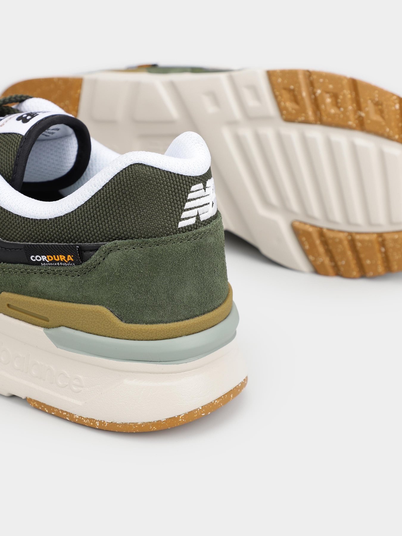 Кросівки повсякденні New Balance 997H модель CM997HLQ Фото