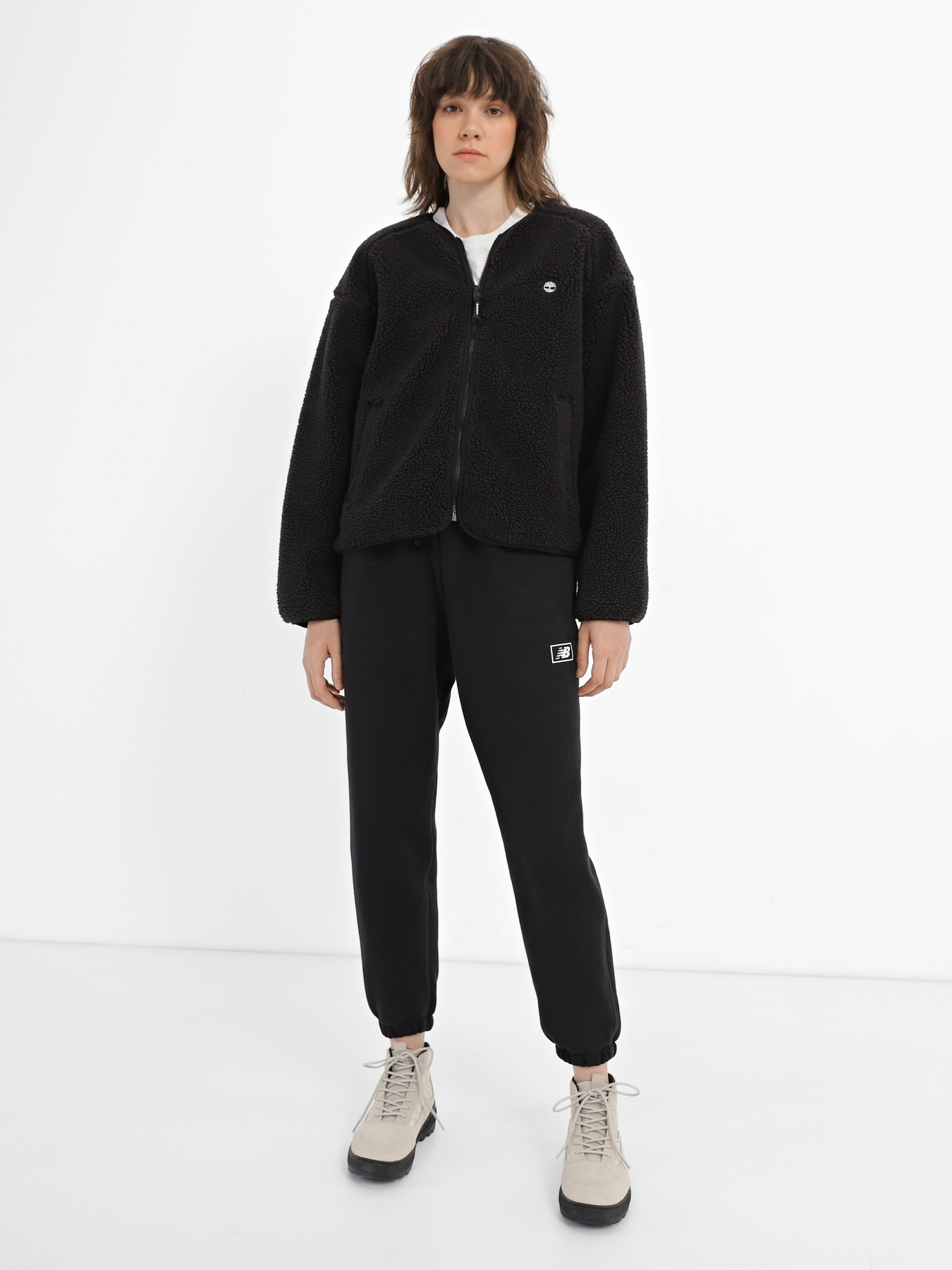 Штаны спортивные New Balance Essentials Brushed Back Fleece модель WP33500BK Фото