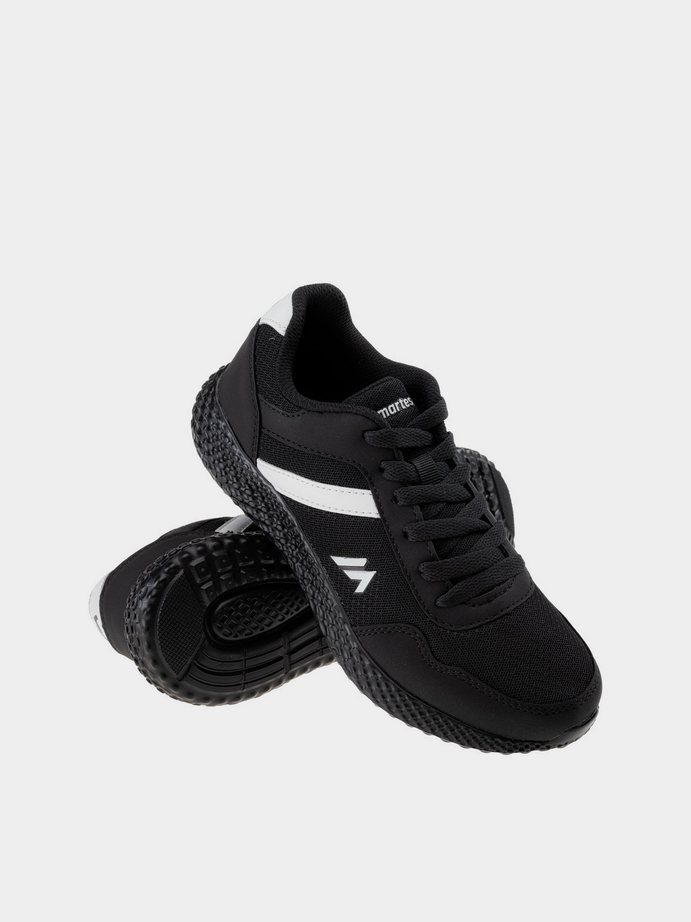 Кросівки для спорту Martes модель MALBIEN TEEN-BLACK/WHITE Фото