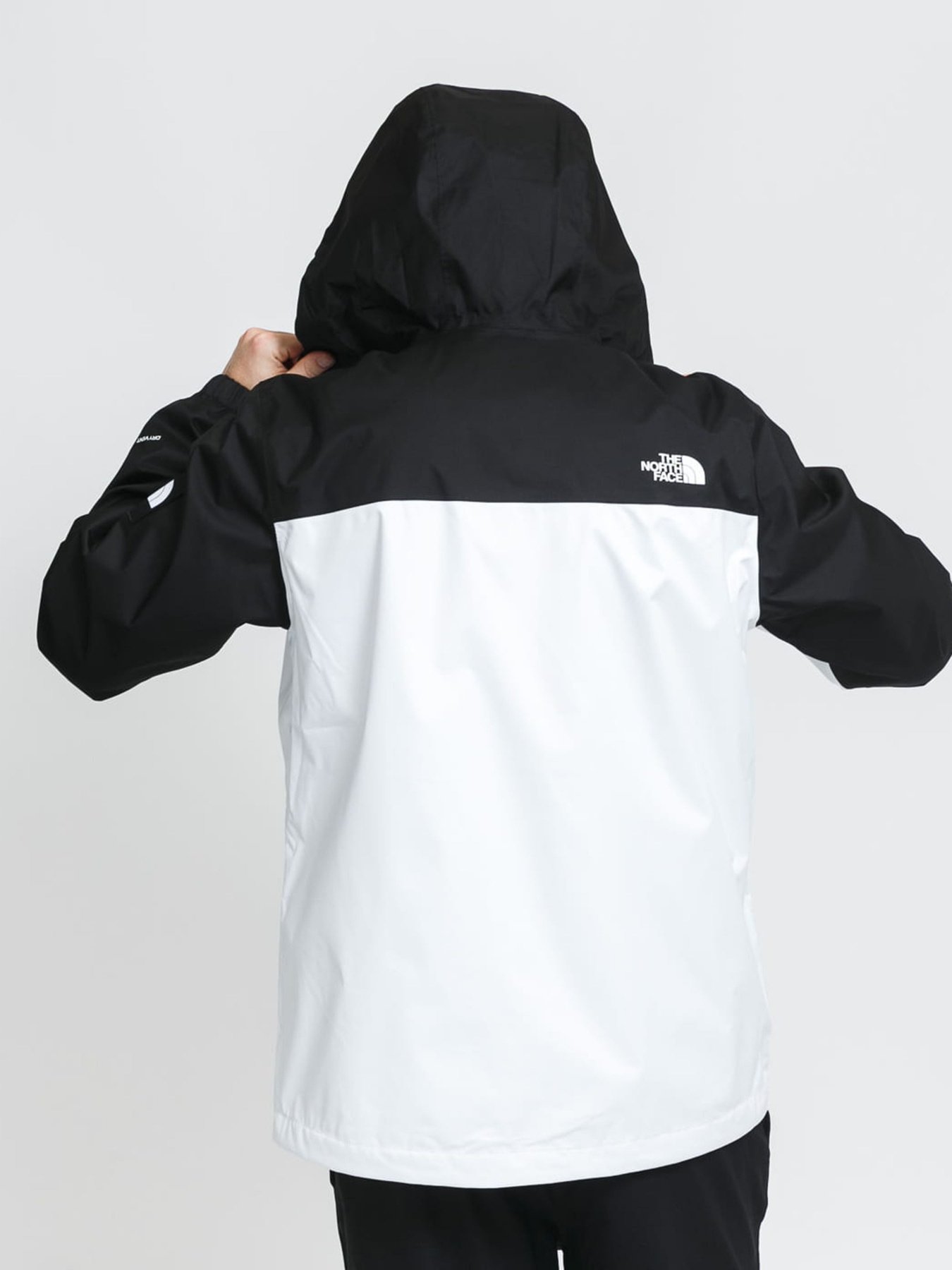 Куртка The North Face Black Box Mountain Q модель NF0A55BSFN41 Куртка The North Face Black Box Mountain Q модель NF0A55BSFN41 Фото